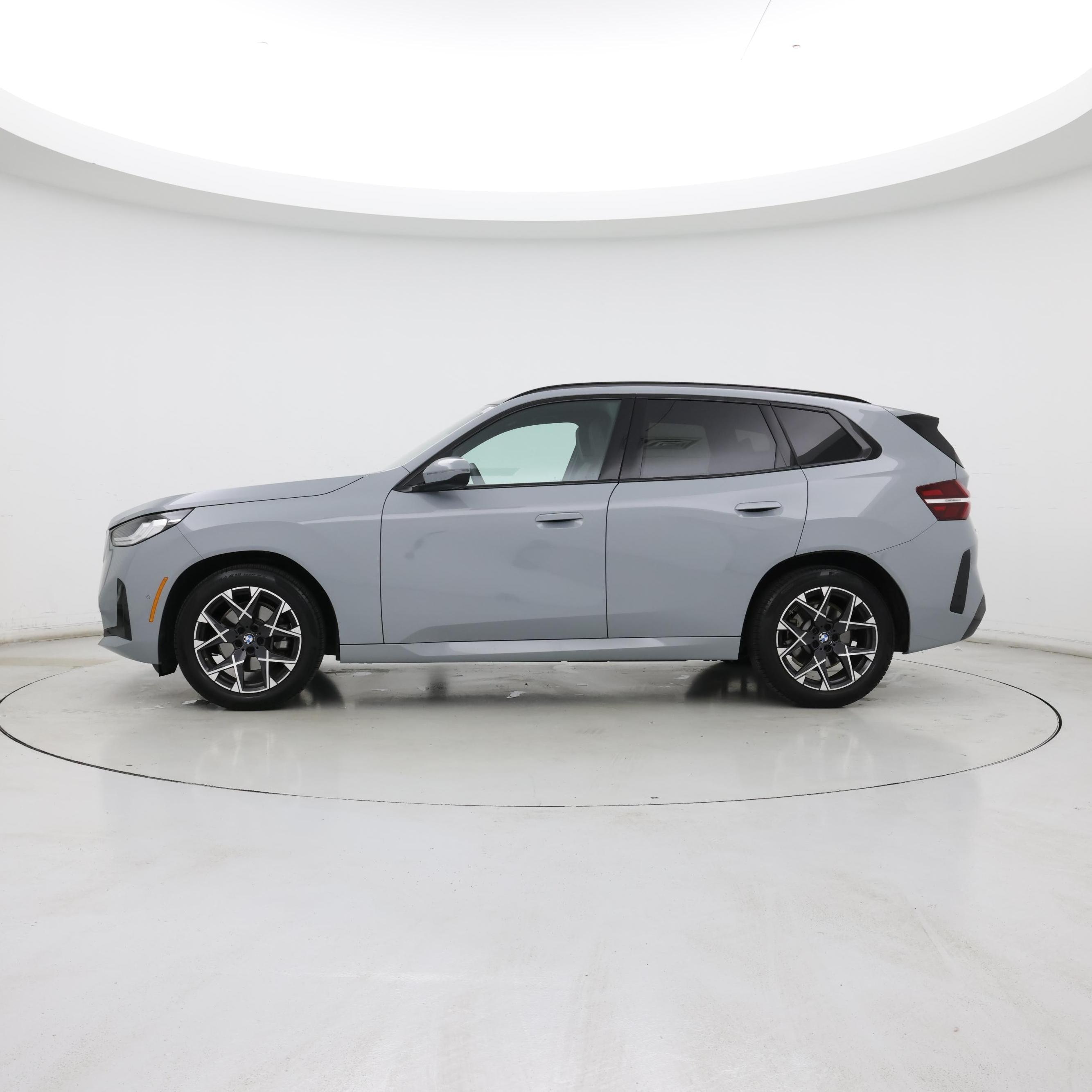 Thumbnail: 2025 BMW X3 - 3