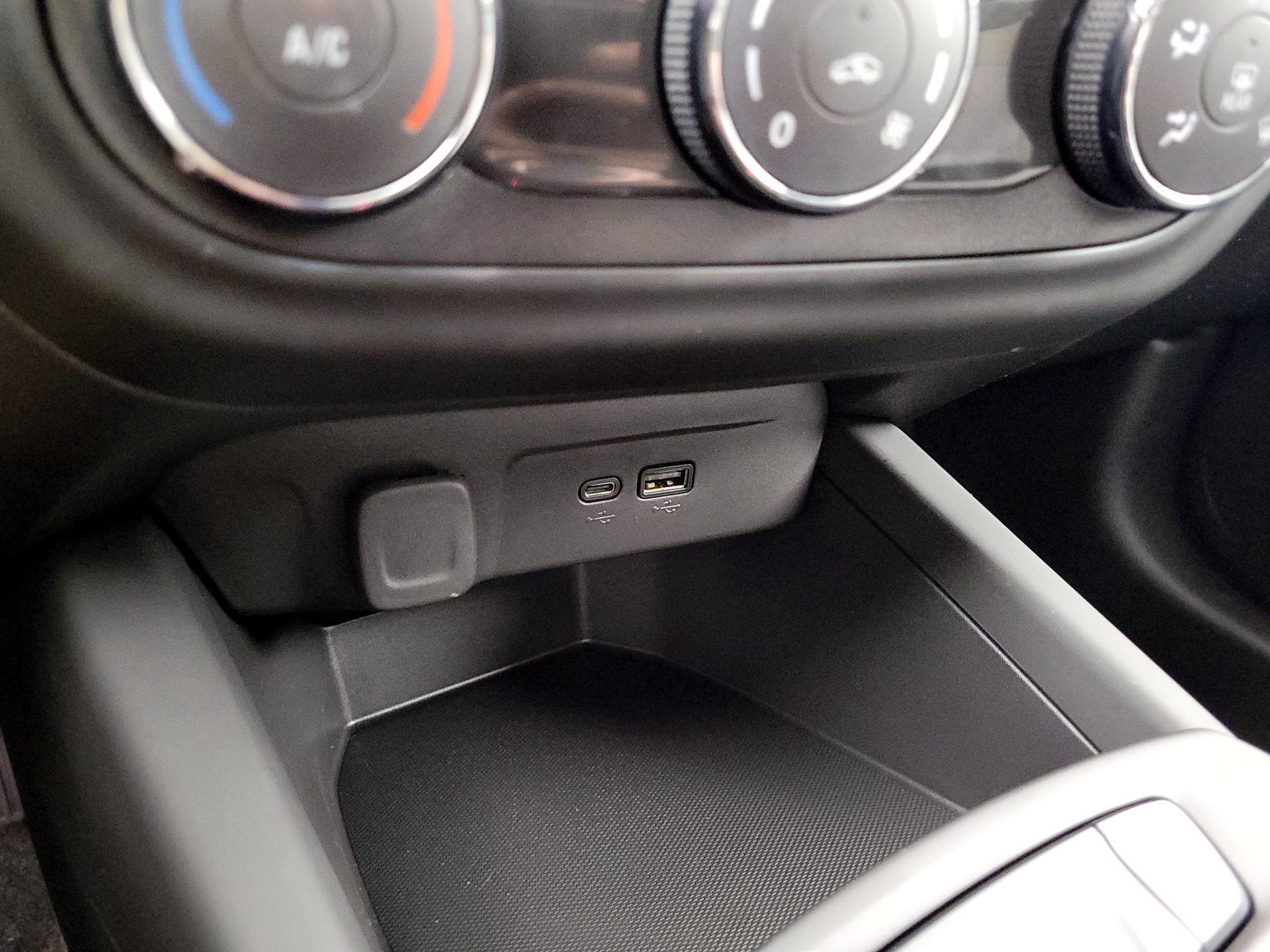 Thumbnail: 2024 Chevrolet Trax - 19