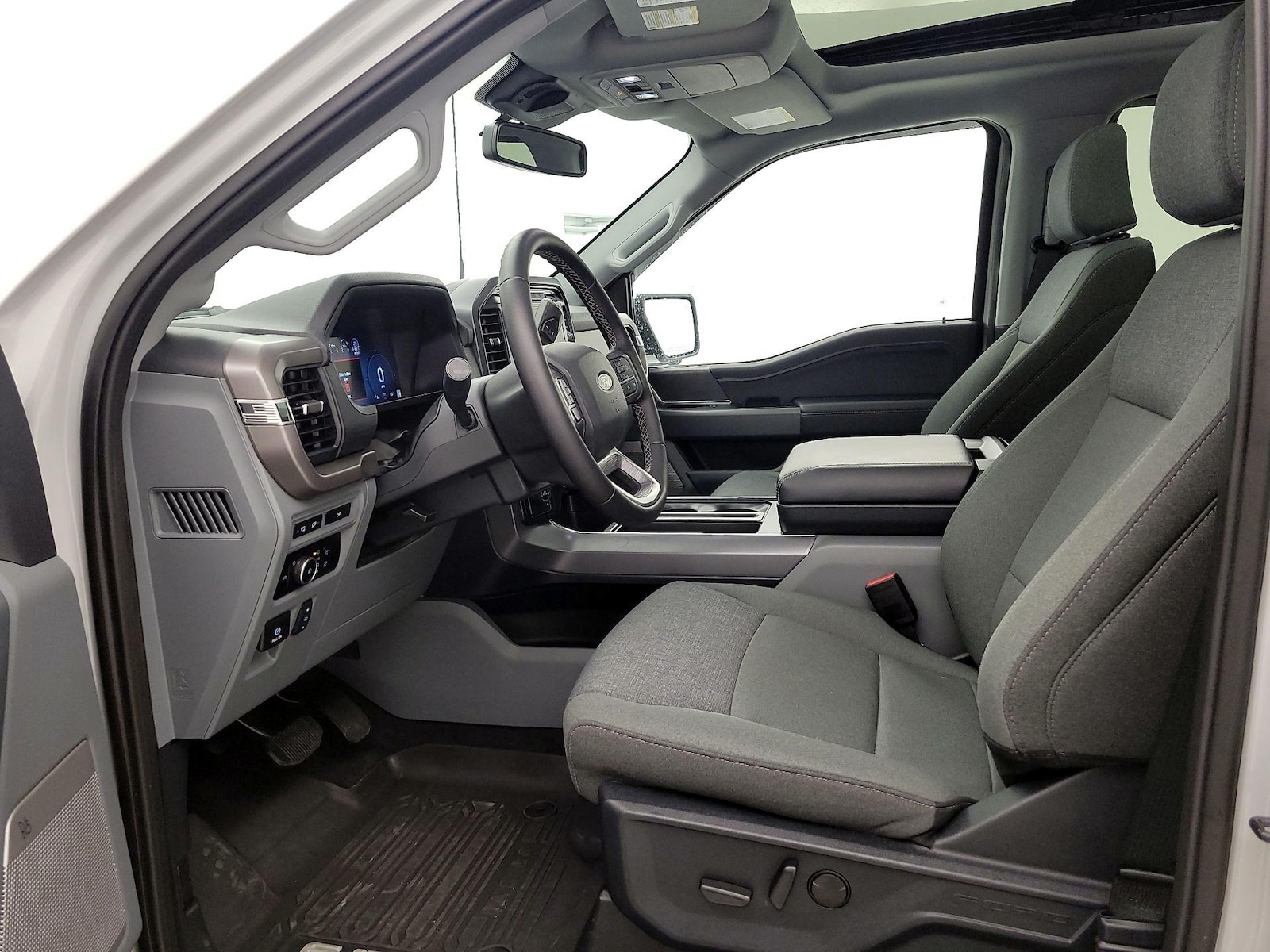 2024 Ford F-150 XLT - Photo 12