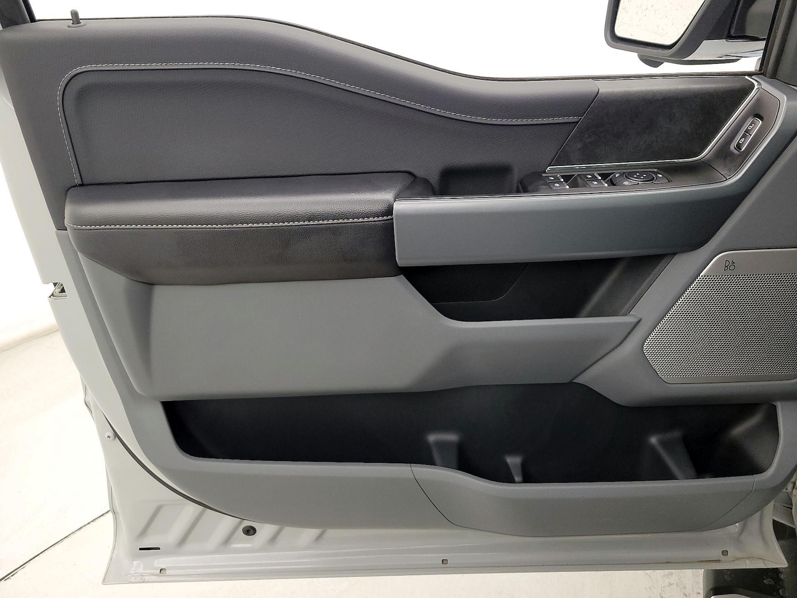2024 Ford F-150 XLT - Photo 13