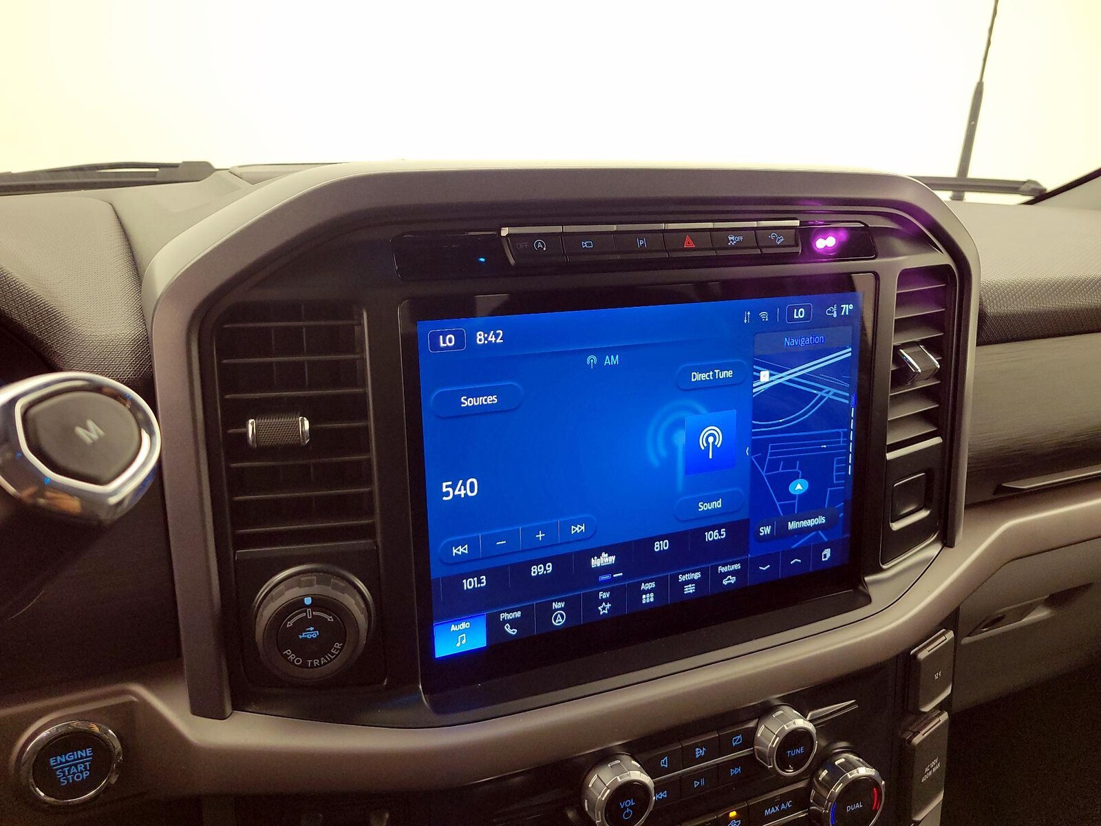 2024 Ford F-150 XLT - Photo 17