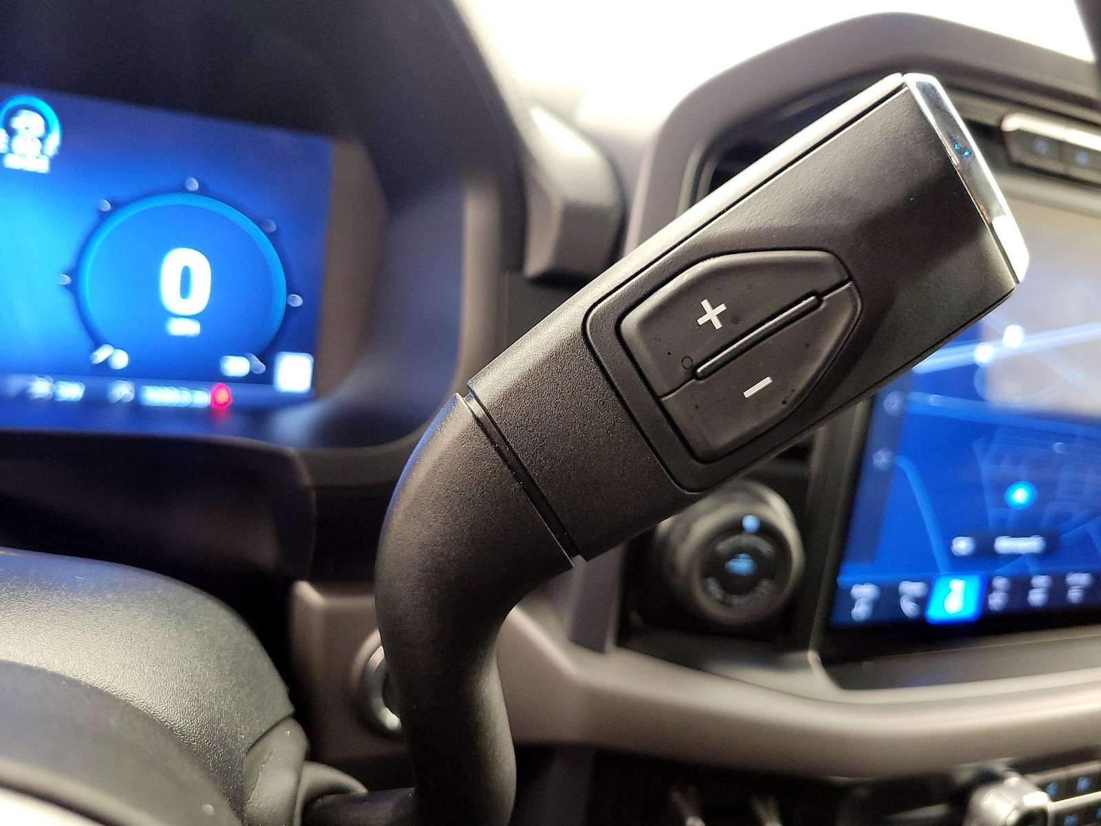 2024 Ford F-150 XLT - Photo 19