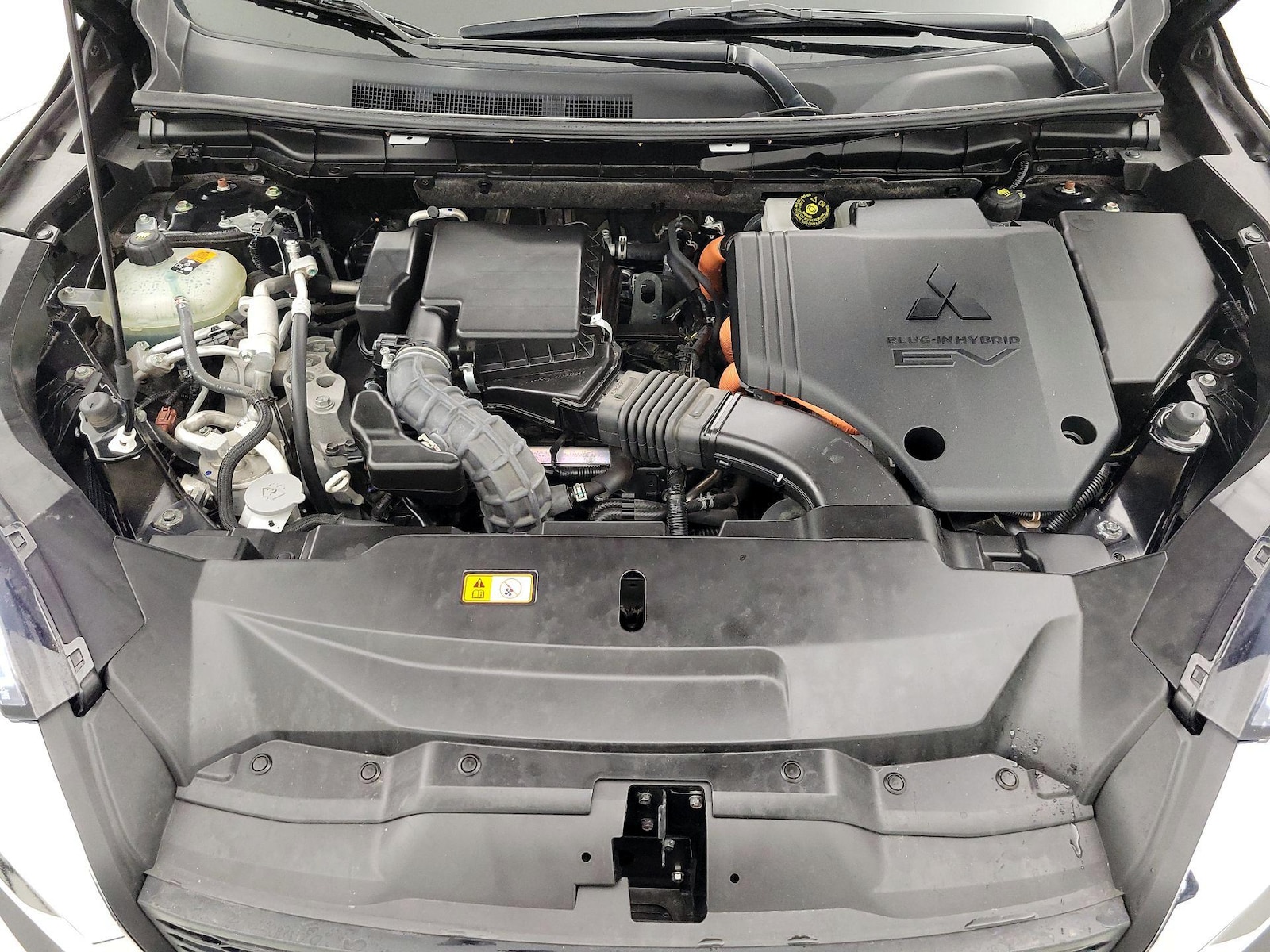 2023 Mitsubishi Outlander Plug-In Hybrid SE - Photo 24