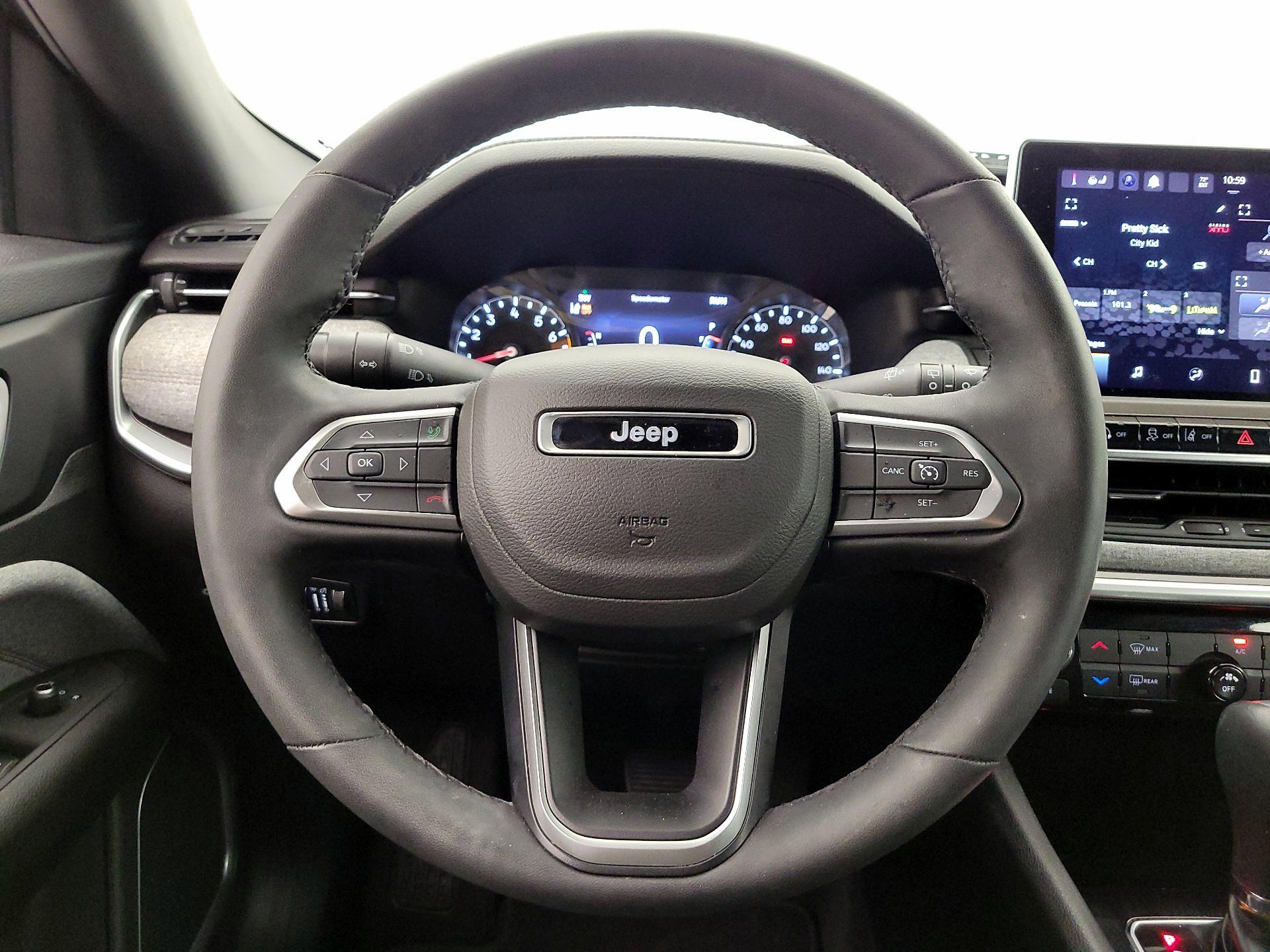 Thumbnail: 2023 Jeep Compass - 10