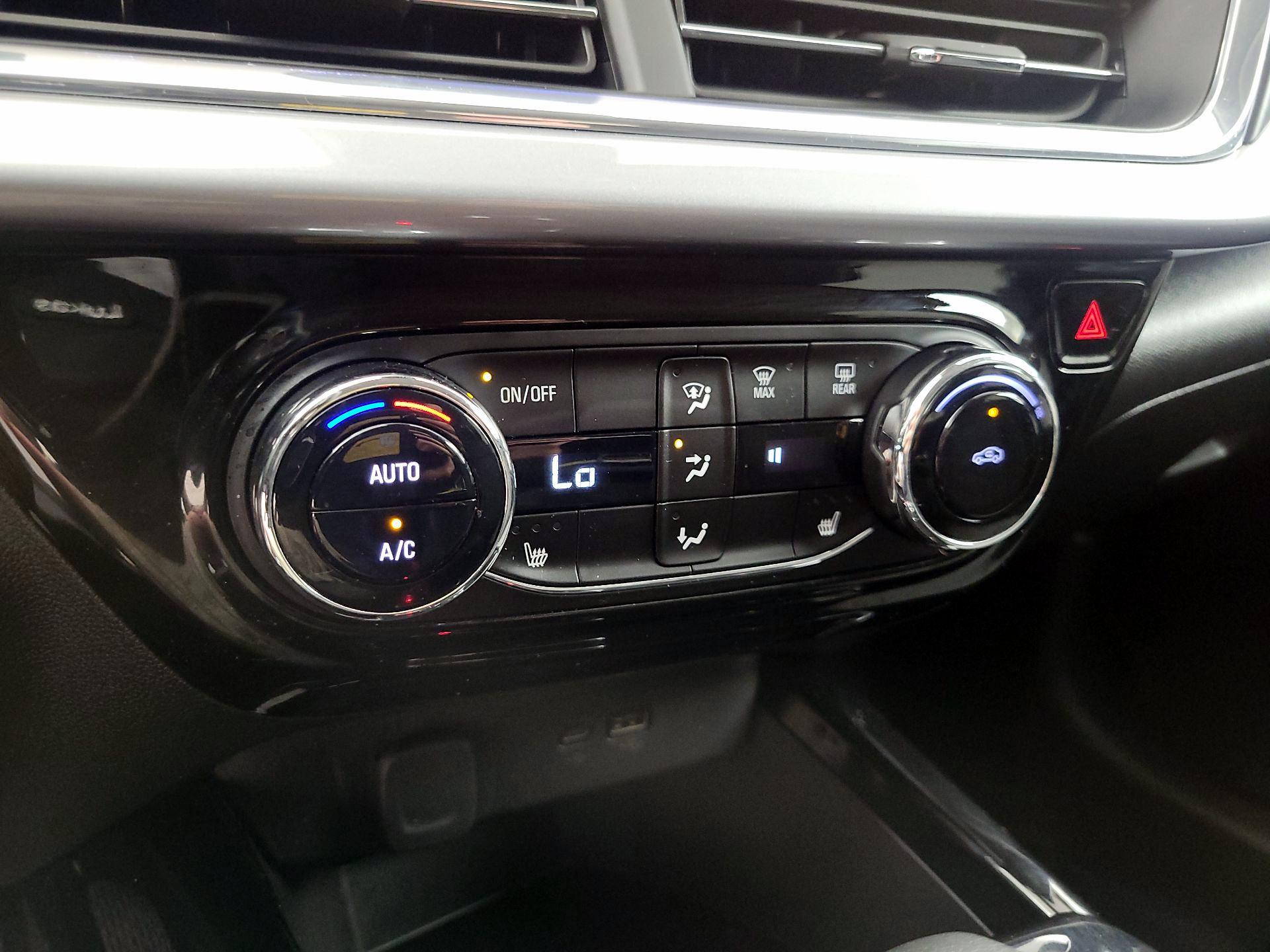 Thumbnail: 2024 Chevrolet Trax - 16