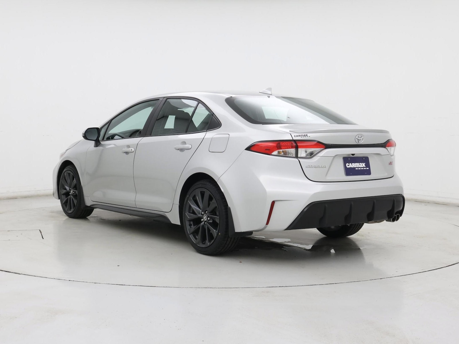 2024 Toyota Corolla SE - Photo 3