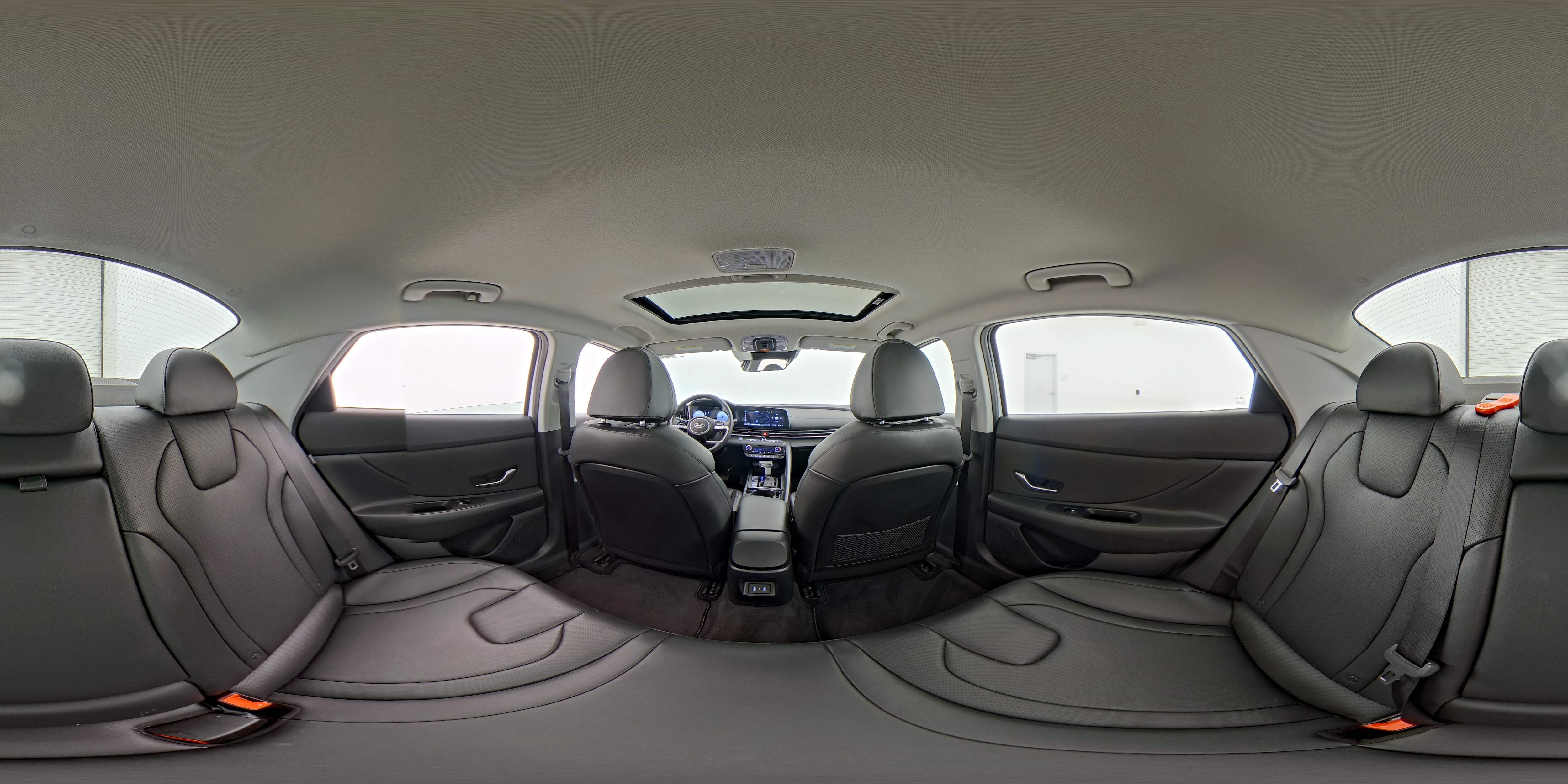 2025 Hyundai Elantra Limited - Photo 28