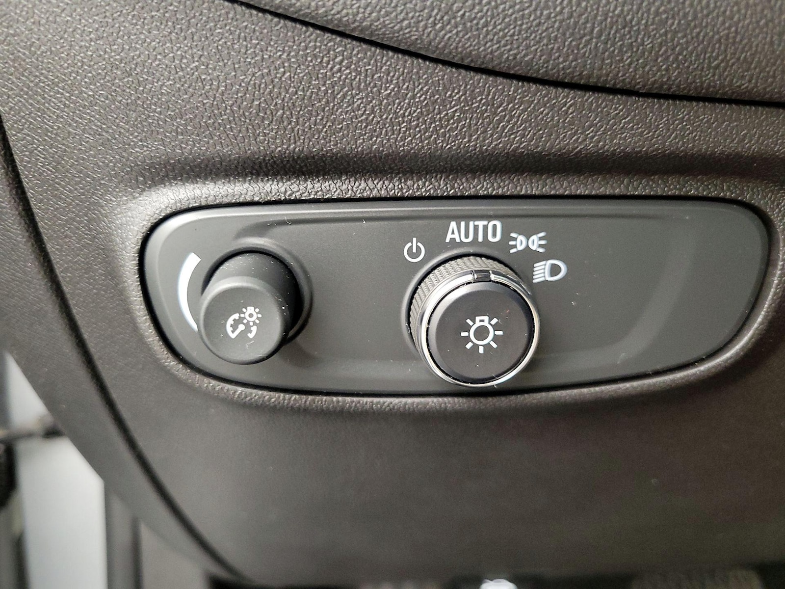 2022 Chevrolet Equinox LT - Photo 14