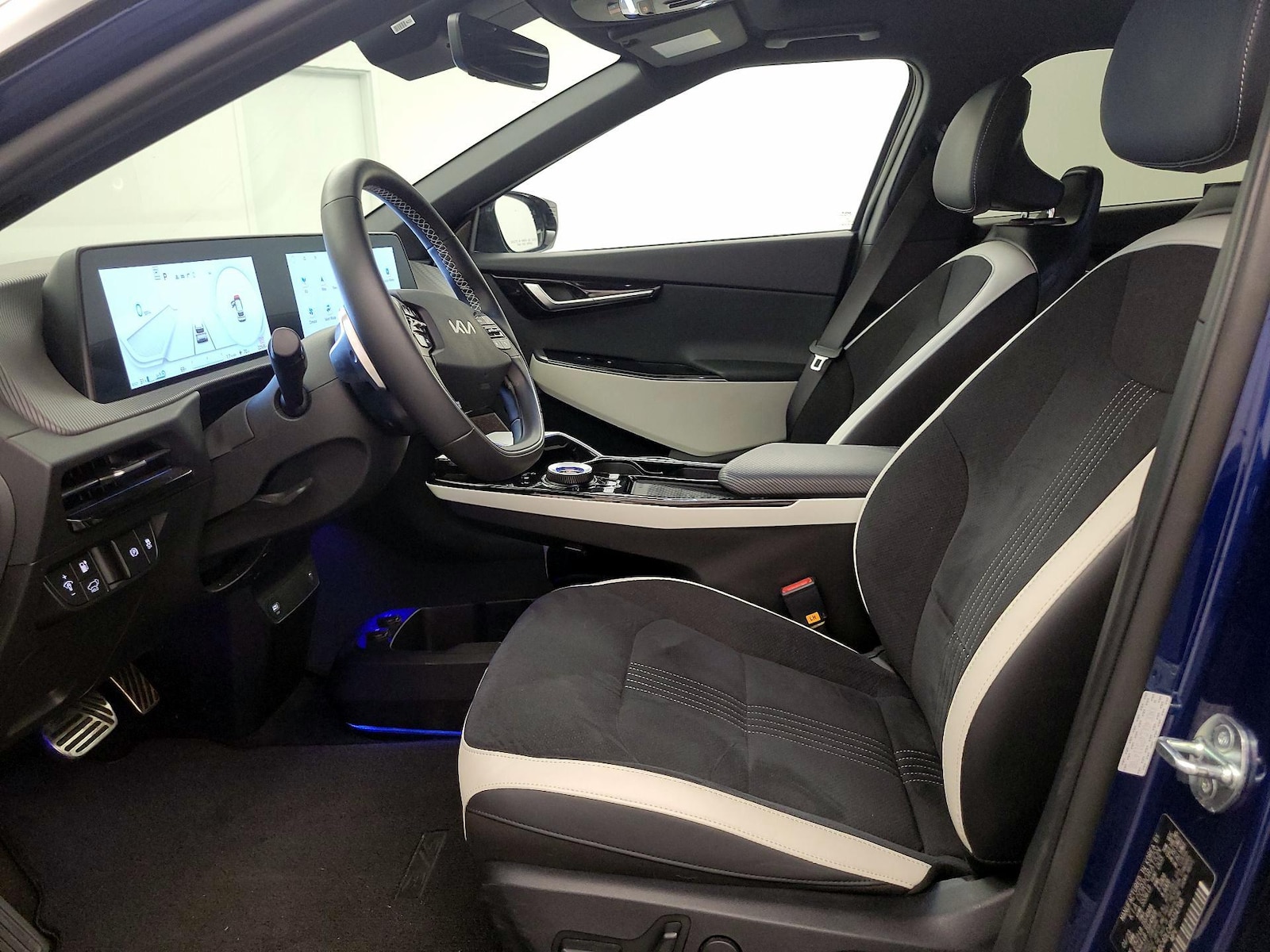 Front Seat Heaters & A/C Seat(s)