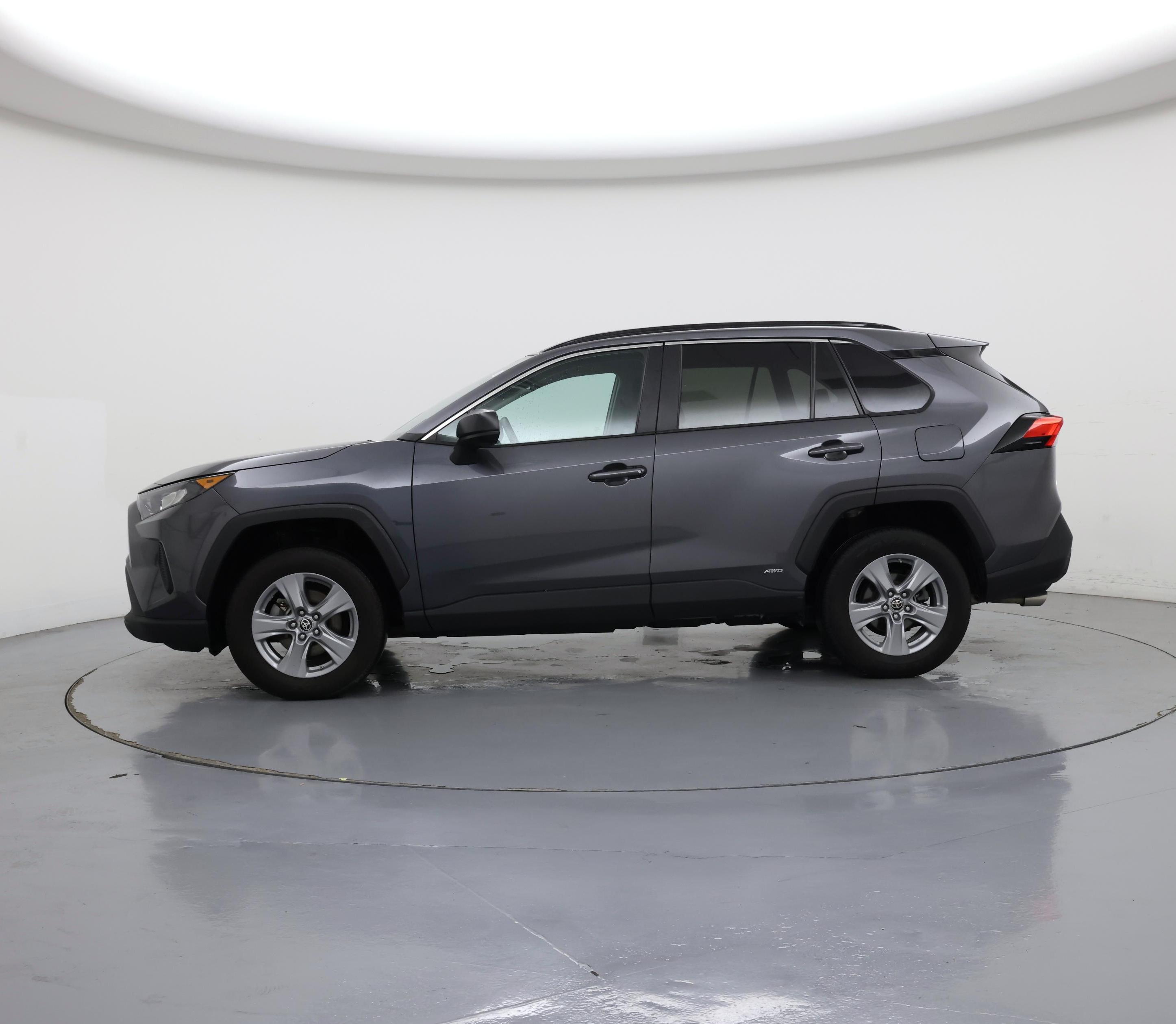Thumbnail: 2022 Toyota RAV4 - 3