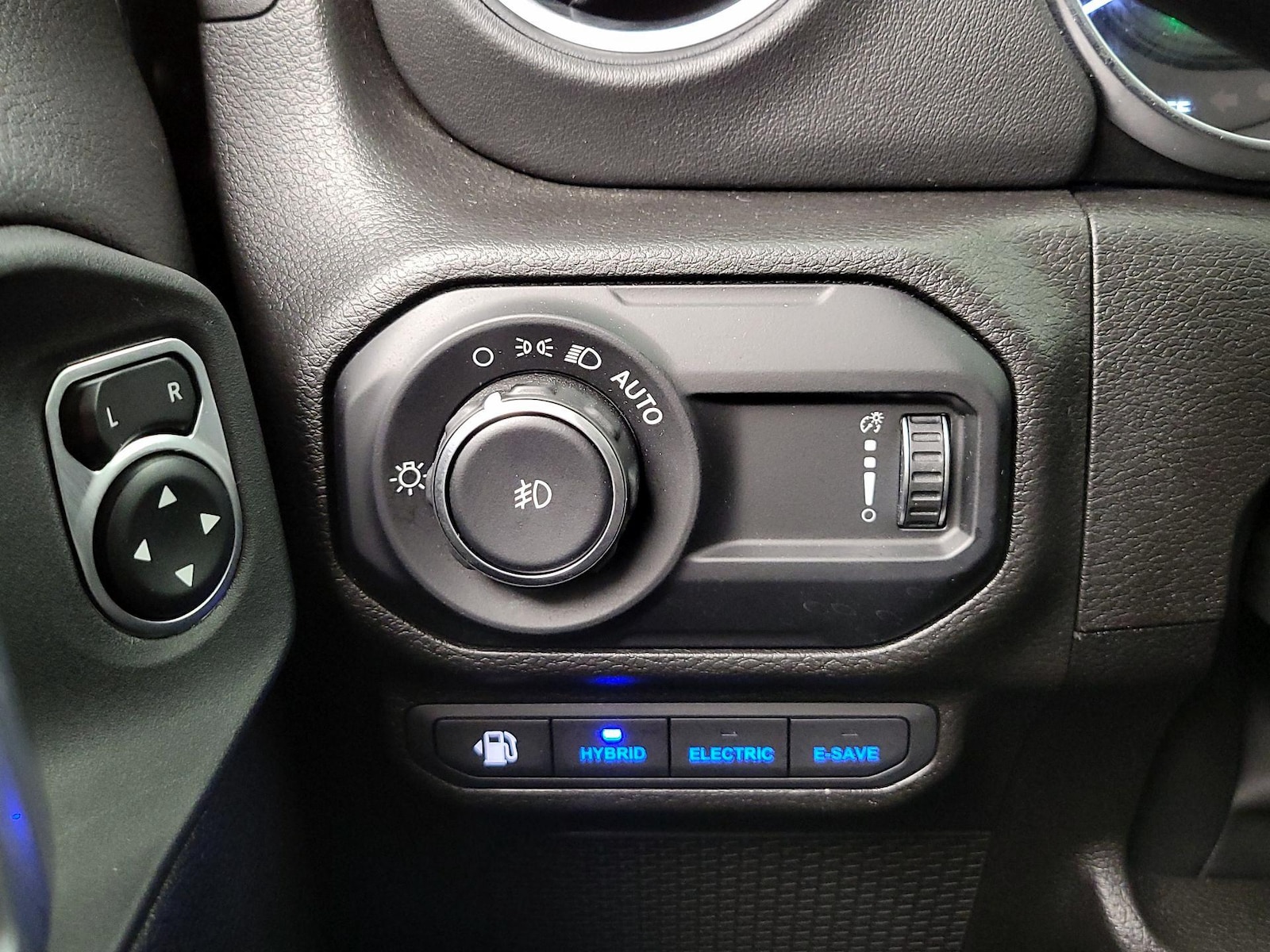 2023 Jeep Wrangler 4xe Sahara 4XE - Photo 14