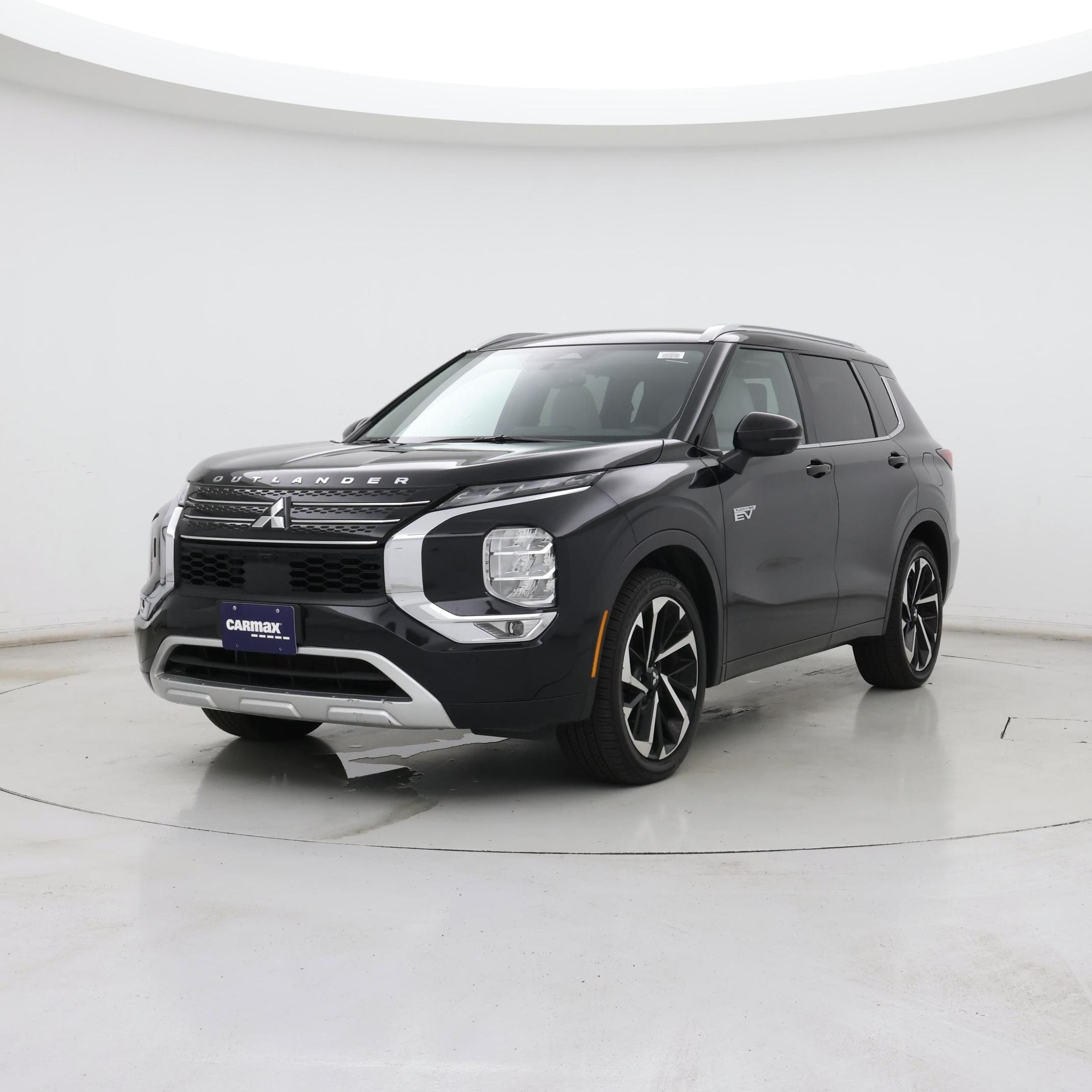 Thumbnail: 2025 Mitsubishi Outlander - 4