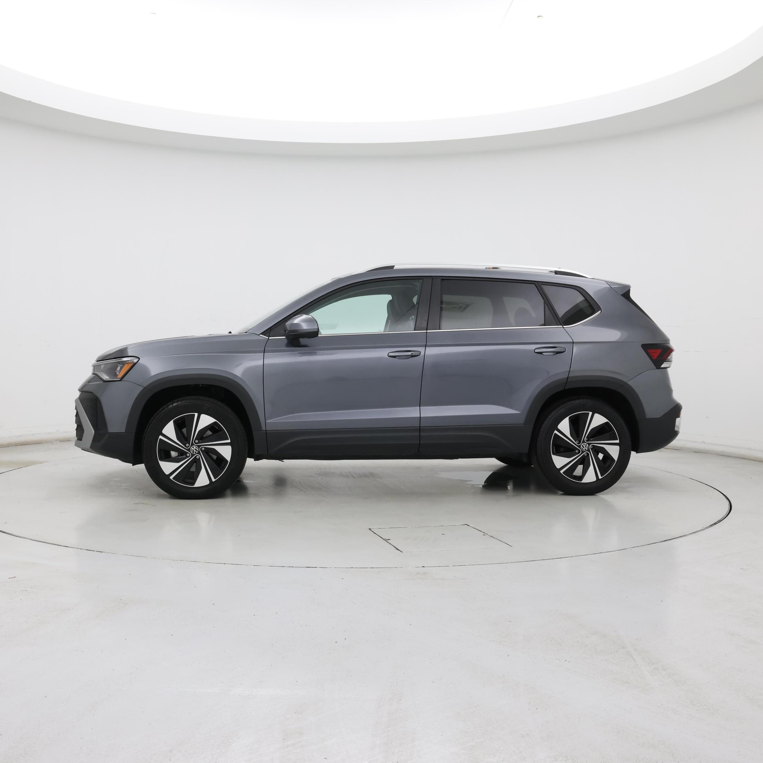 Thumbnail: 2025 Volkswagen Taos - 3