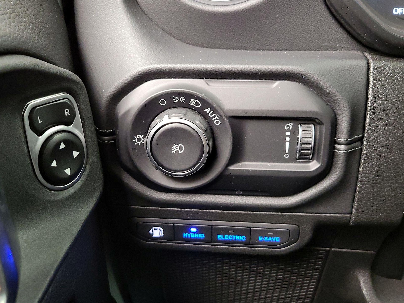 2024 Jeep Wrangler 4xe Sahara 4XE - Photo 14