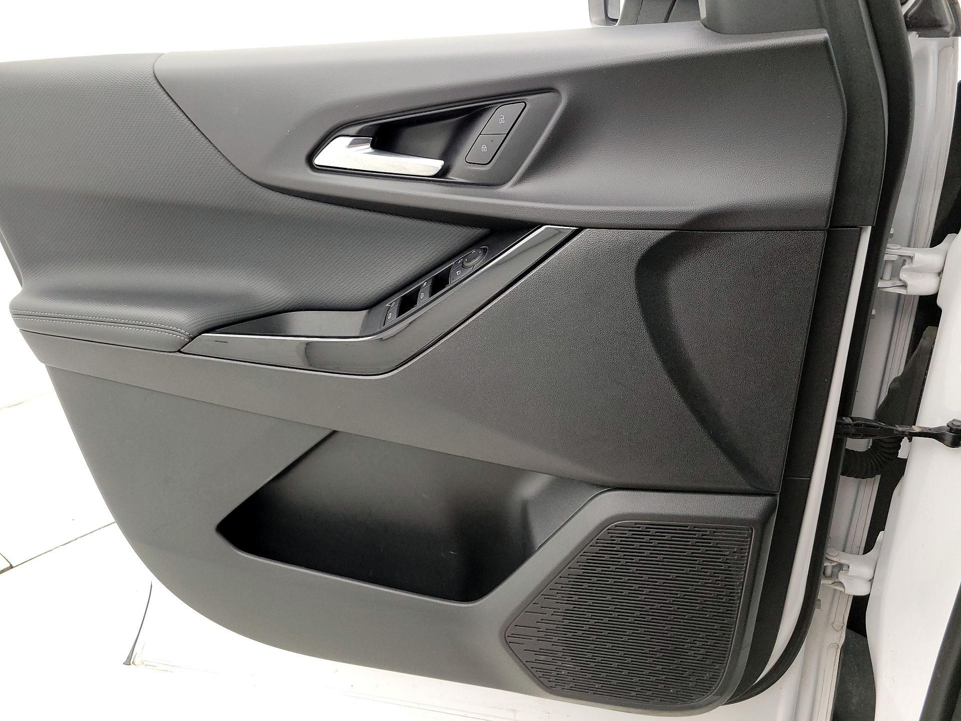 Thumbnail: 2025 Chevrolet Equinox - 12