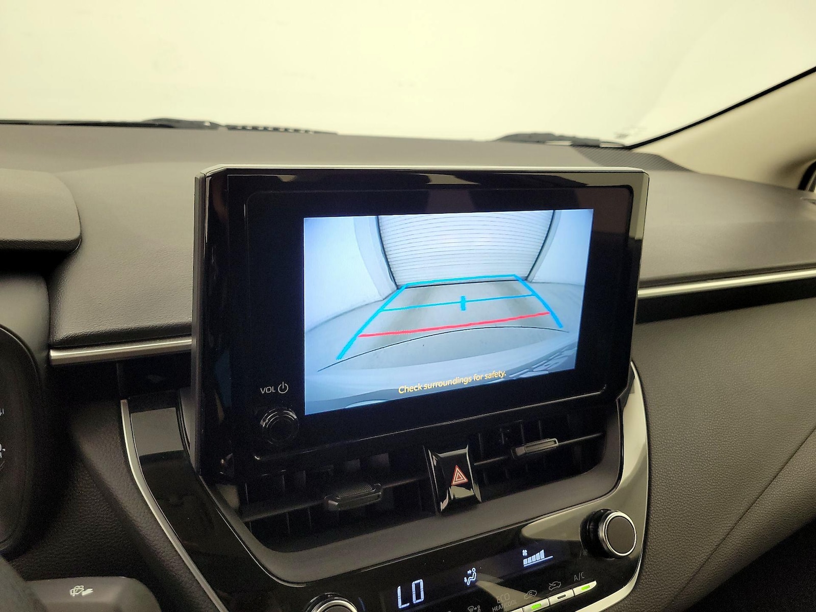 2024 Toyota Corolla LE - Photo 16