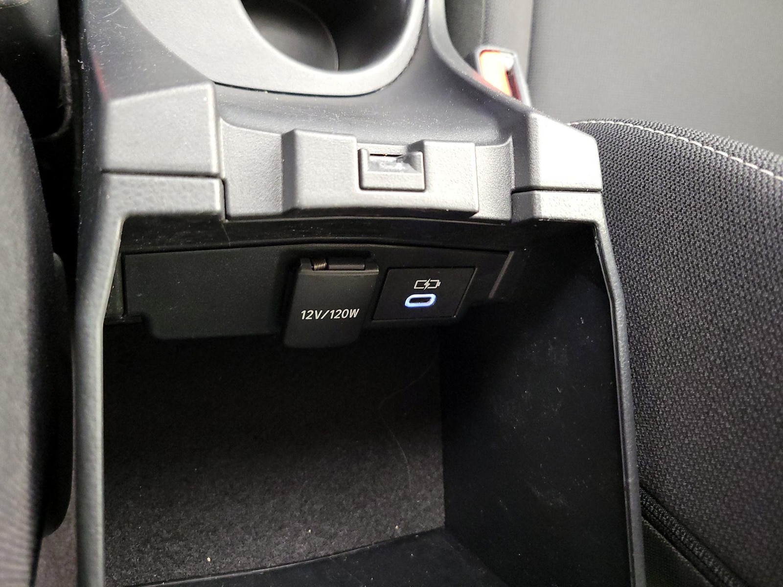 2024 Toyota Corolla LE - Photo 20