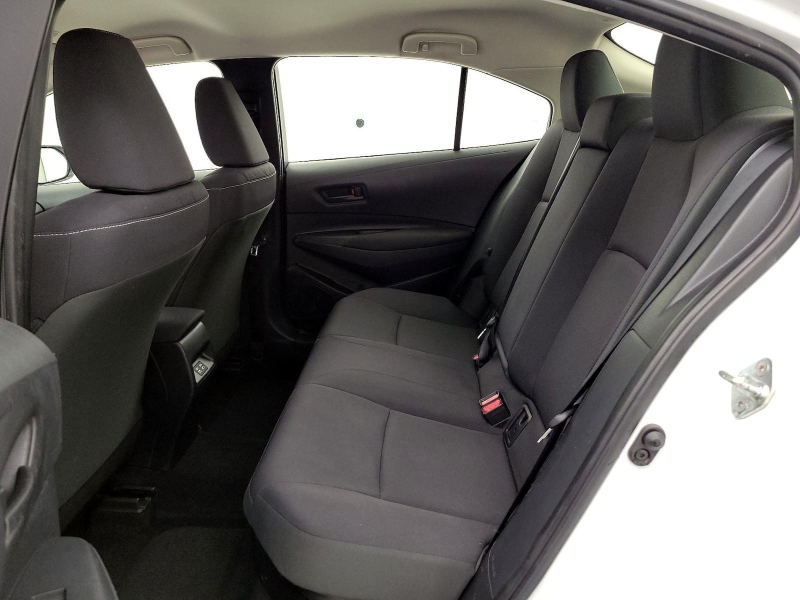 2024 Toyota Corolla LE - Photo 21