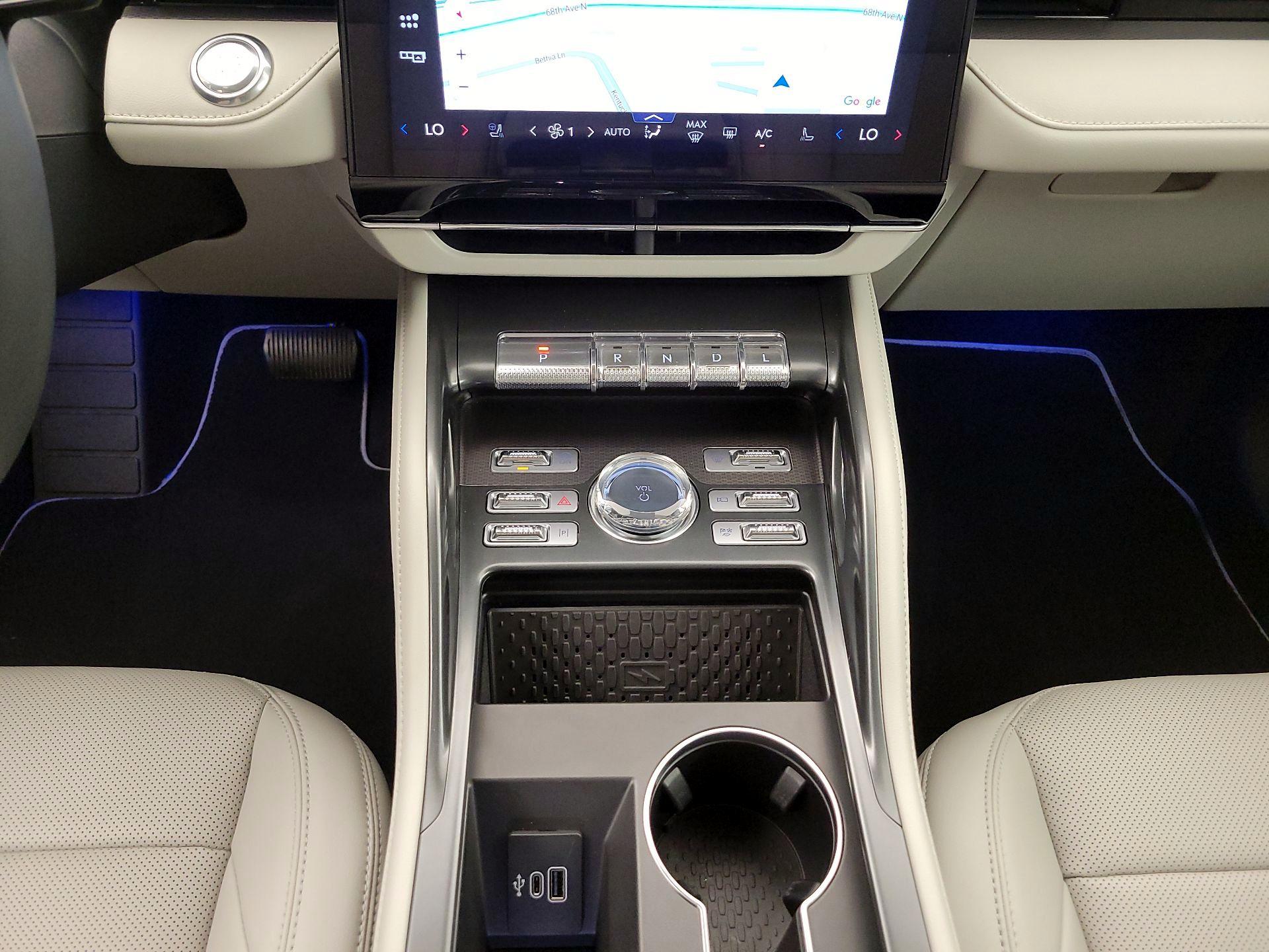 Thumbnail: 2026 Lincoln Nautilus - 18