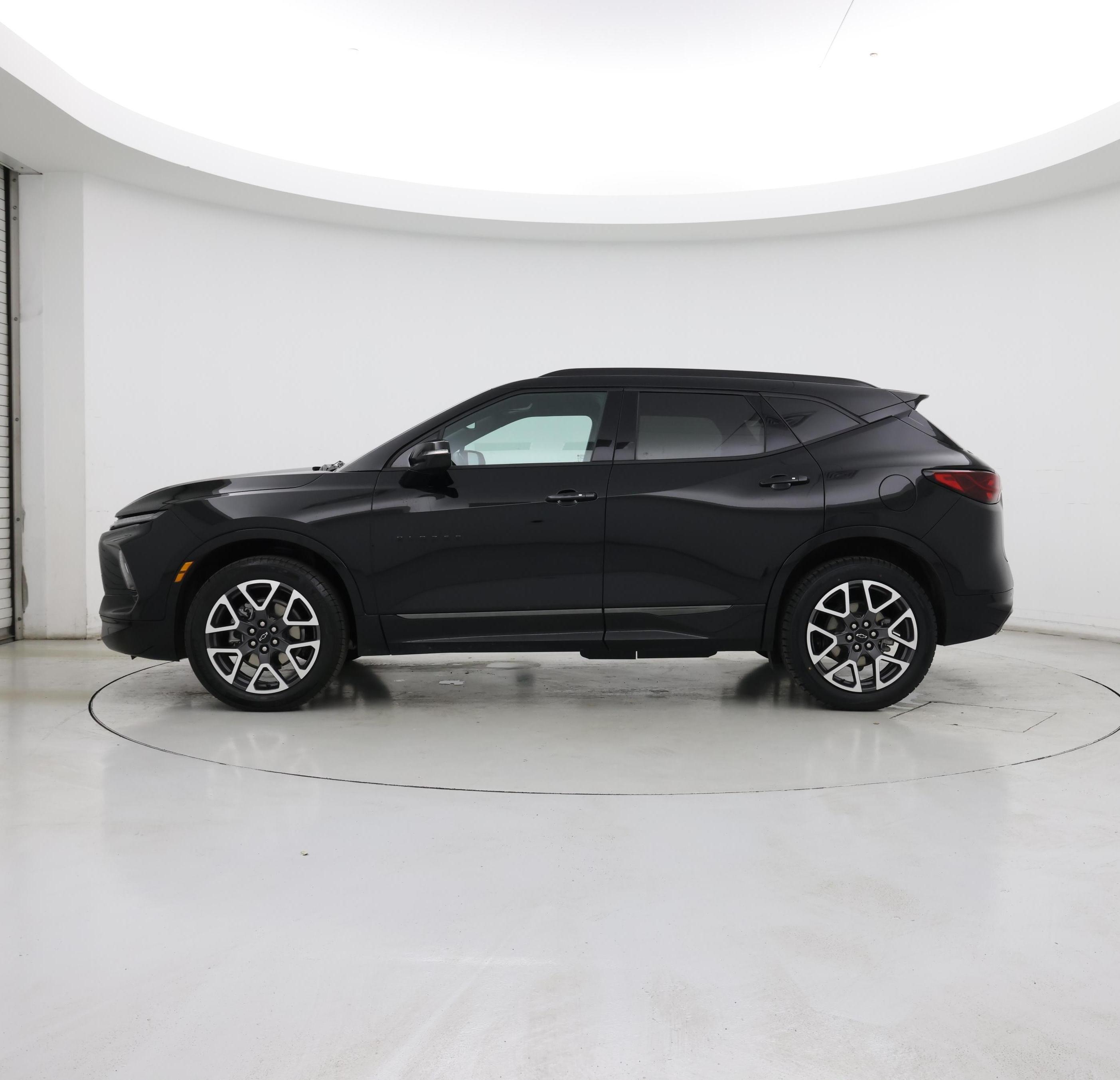 Thumbnail: 2025 Chevrolet Blazer - 3