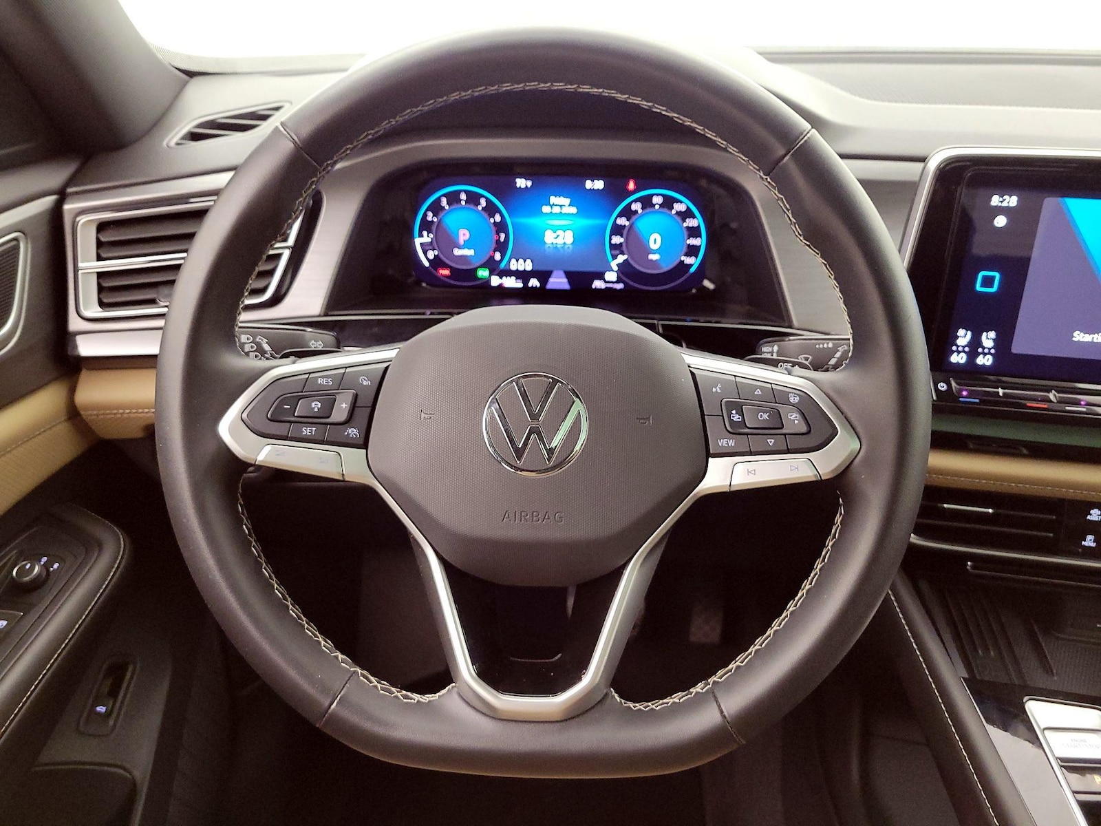 2025 Volkswagen Atlas Cross Sport SE w/Tech - Photo 11