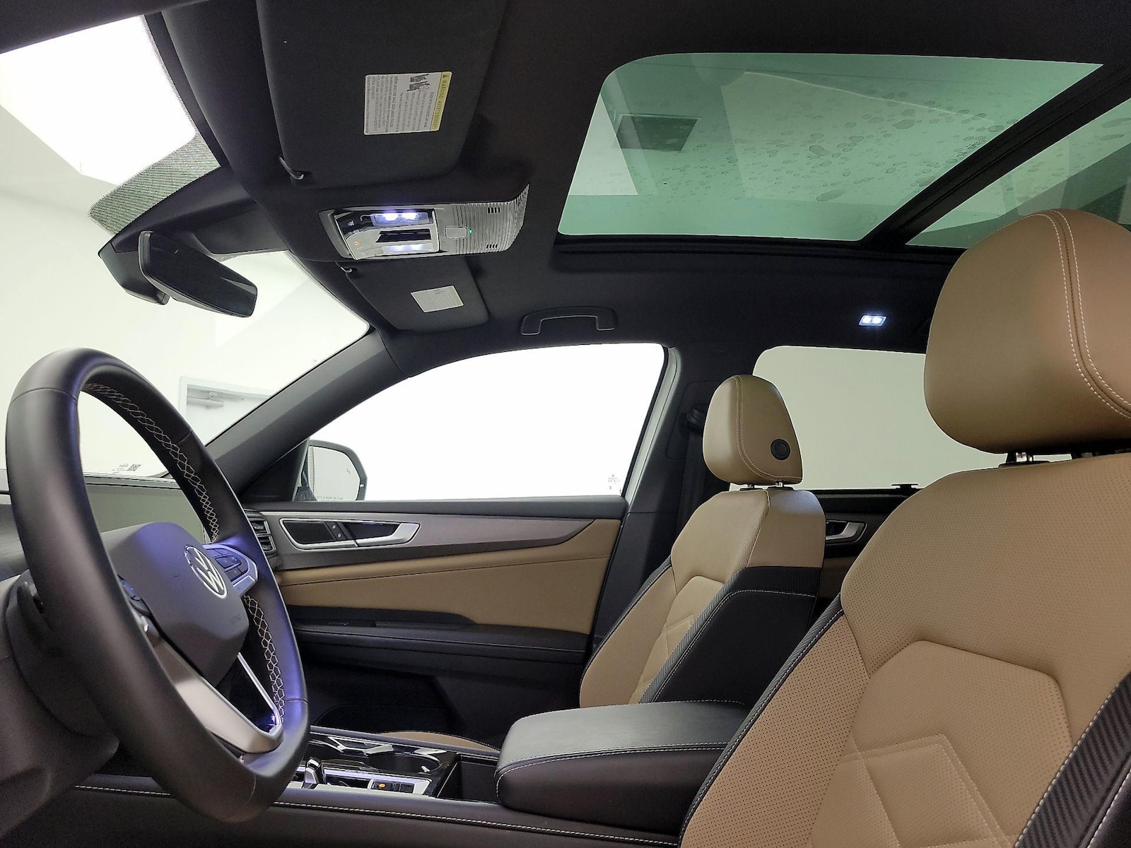2025 Volkswagen Atlas Cross Sport SE w/Tech - Photo 21
