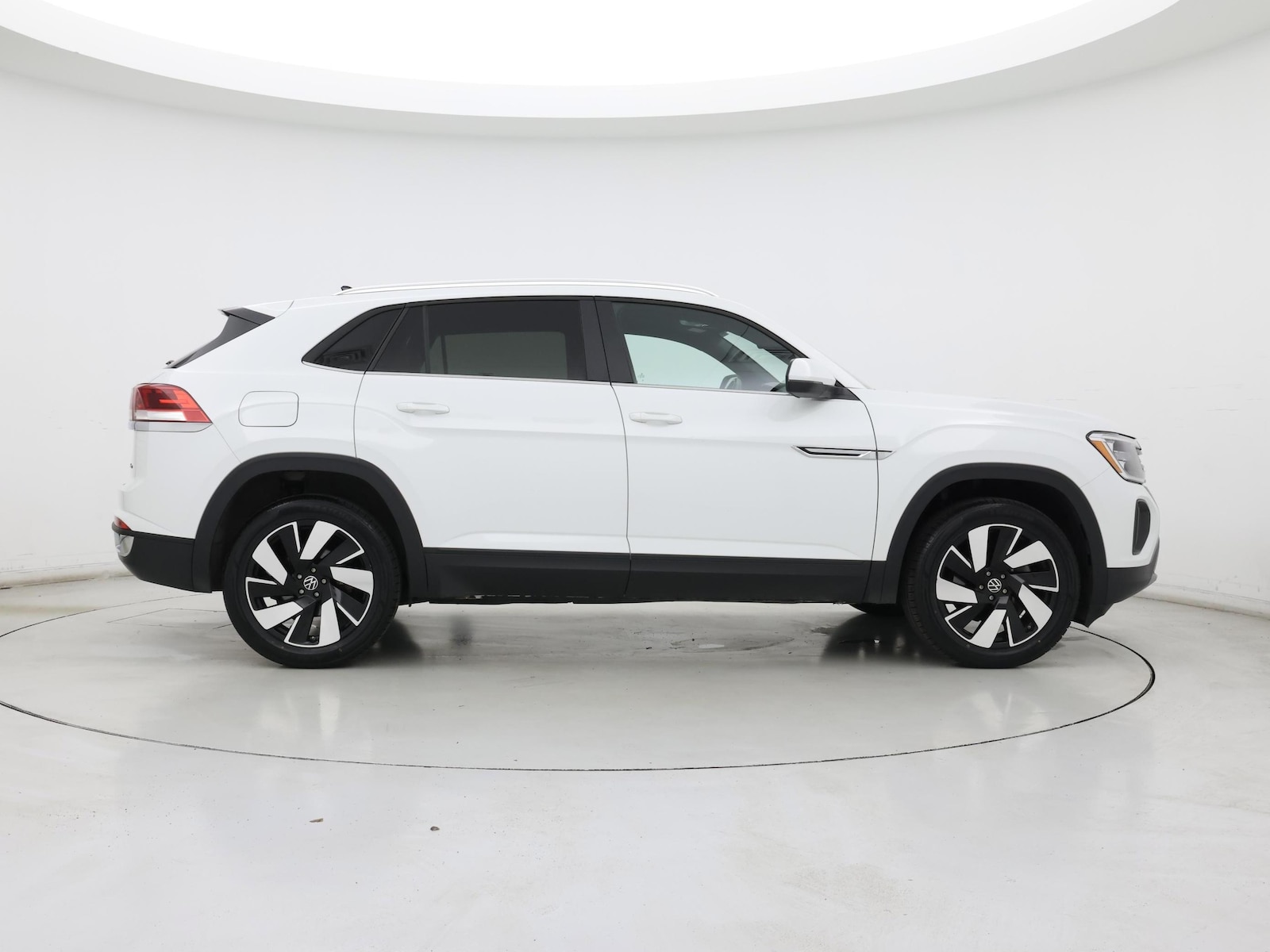 2025 Volkswagen Atlas Cross Sport SE w/Tech - Photo 8