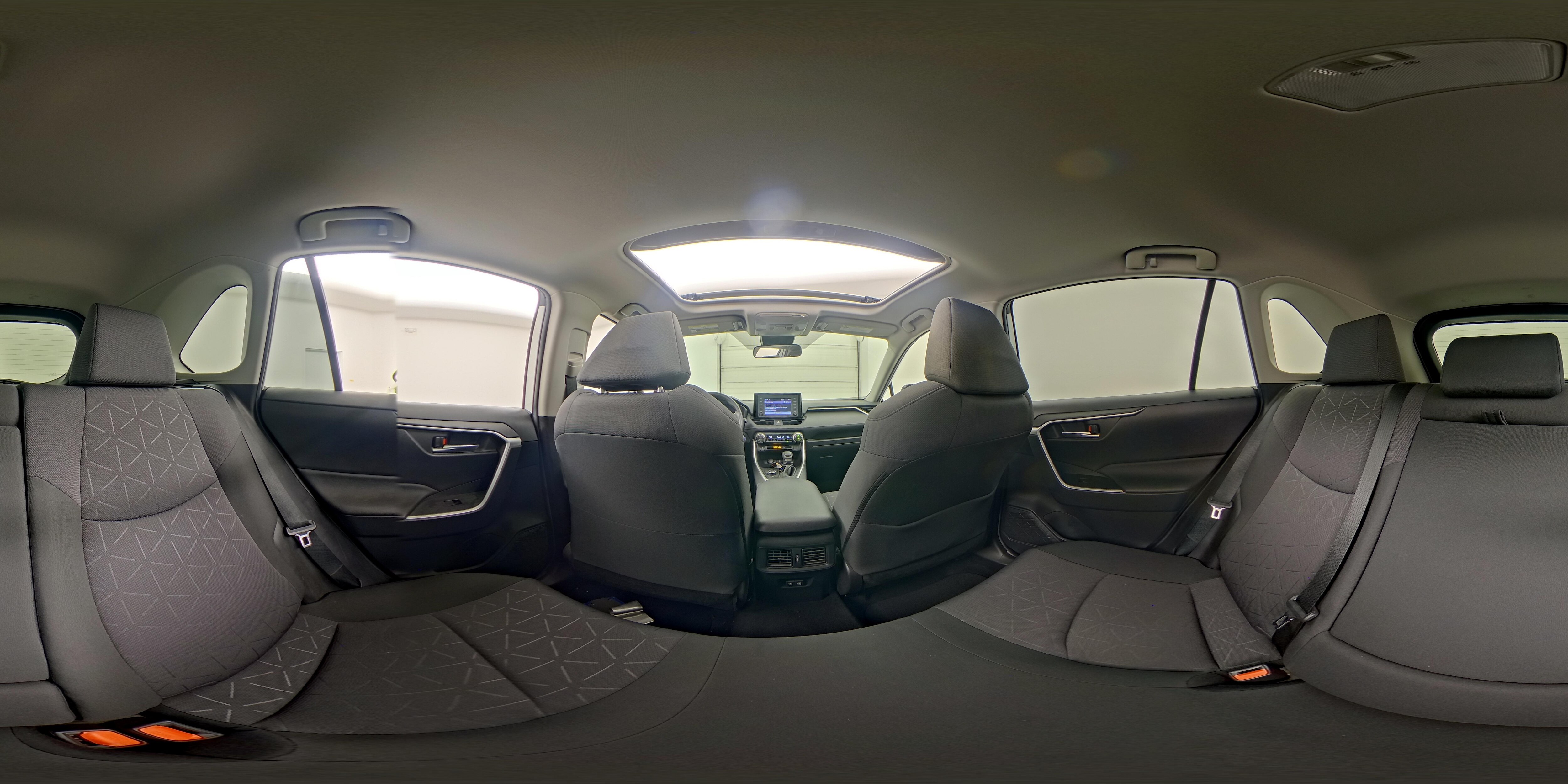 2021 Toyota RAV4 XLE - Photo 27