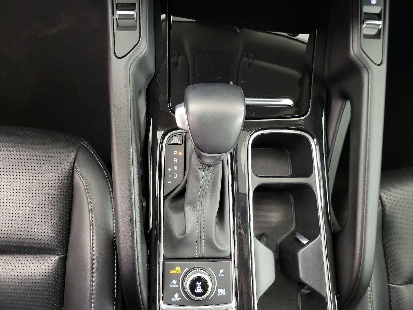 2025 Kia Telluride S - Photo 19