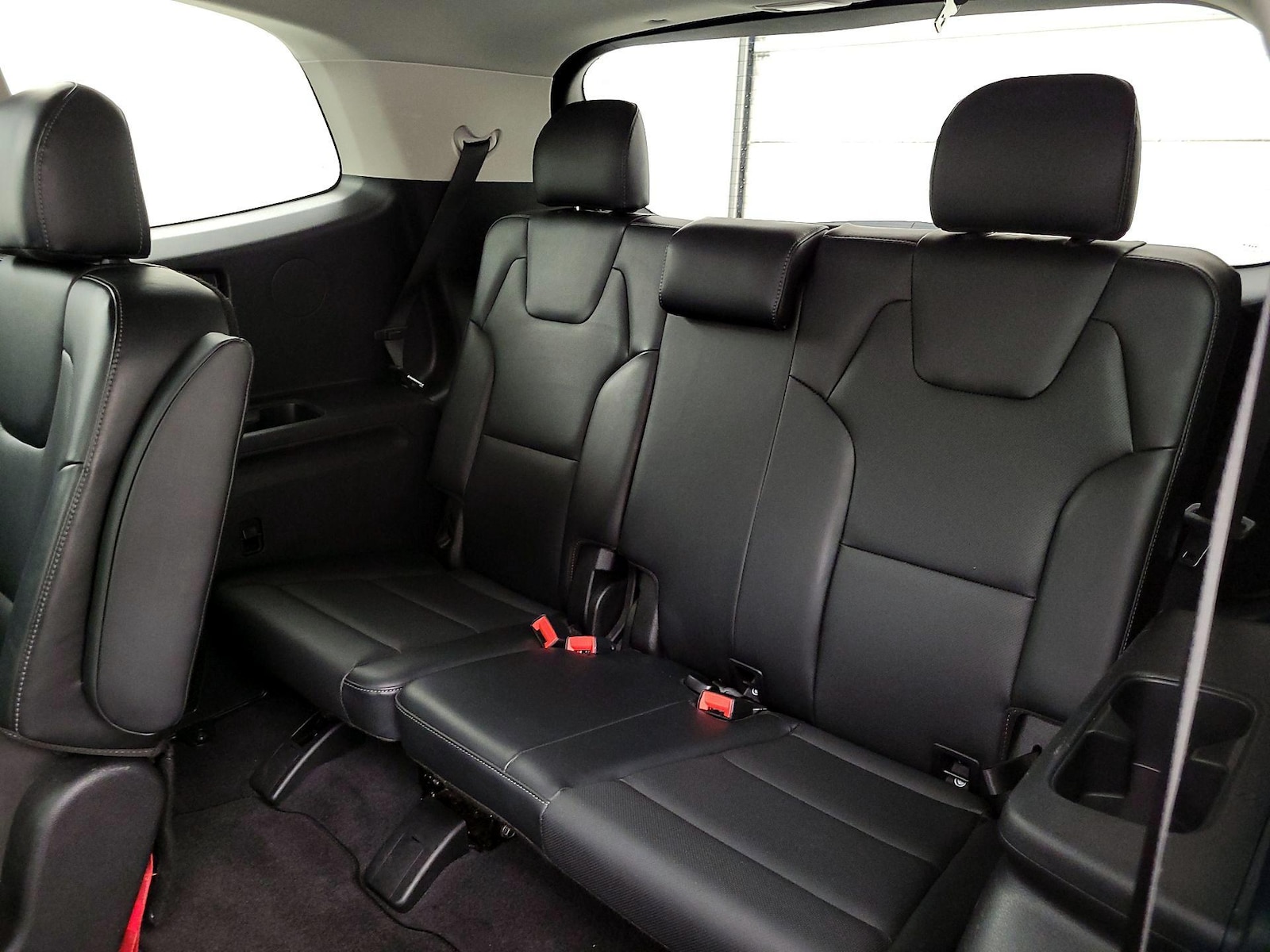 2025 Kia Telluride S - Photo 23