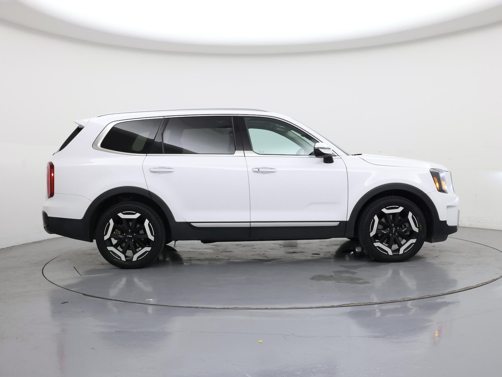 2025 Kia Telluride S - Photo 8