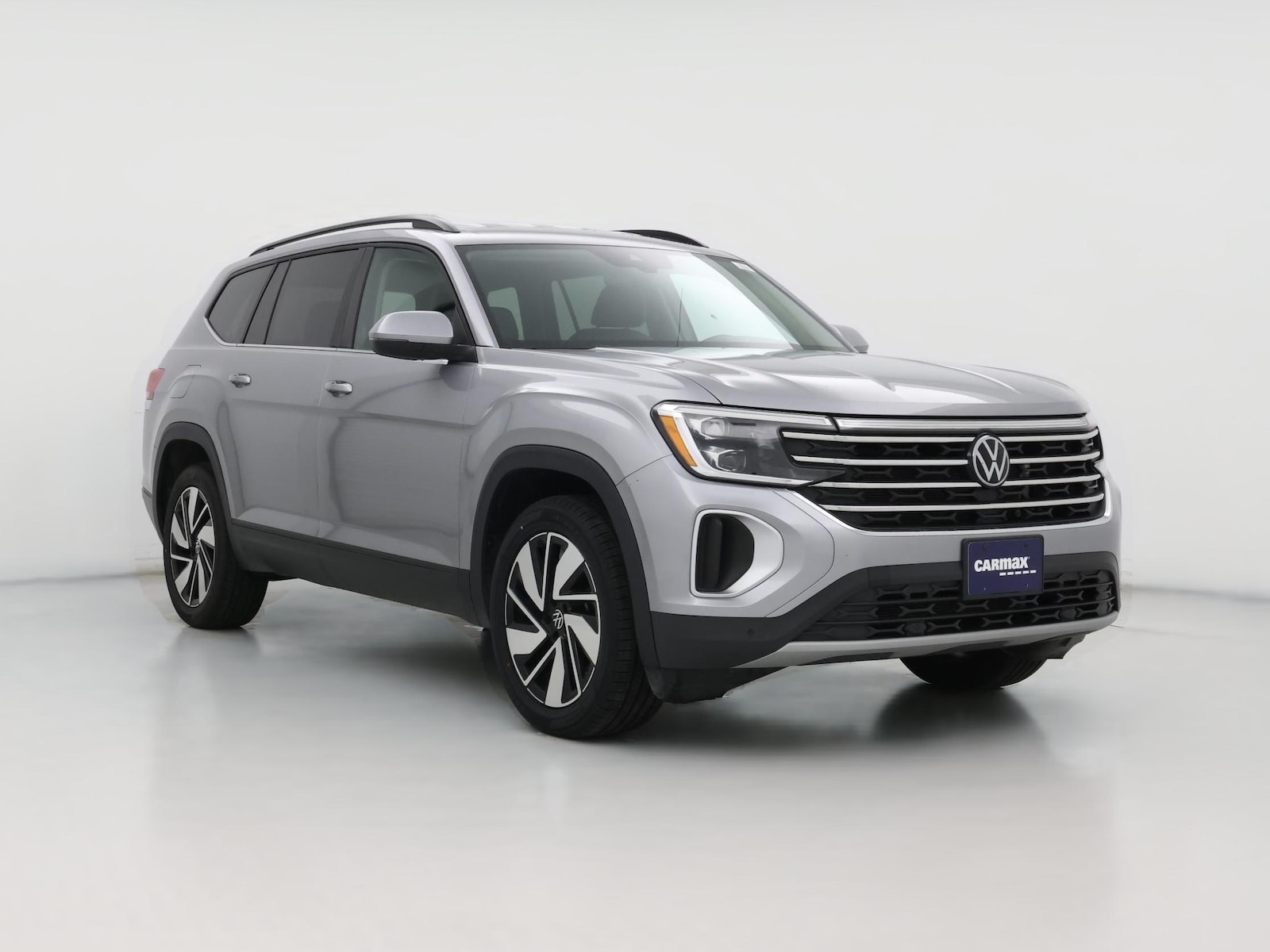 2025 Volkswagen Atlas SE w/Tech - Photo 1