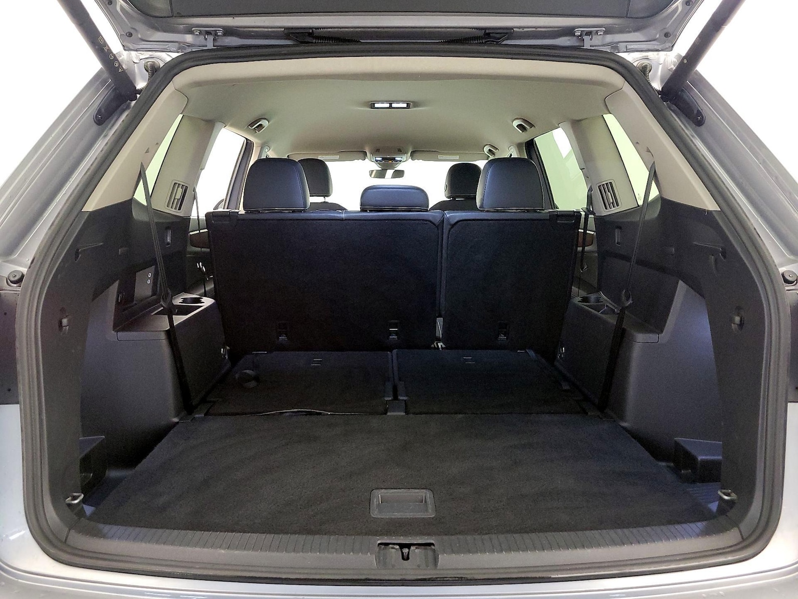 2025 Volkswagen Atlas SE w/Tech - Photo 24