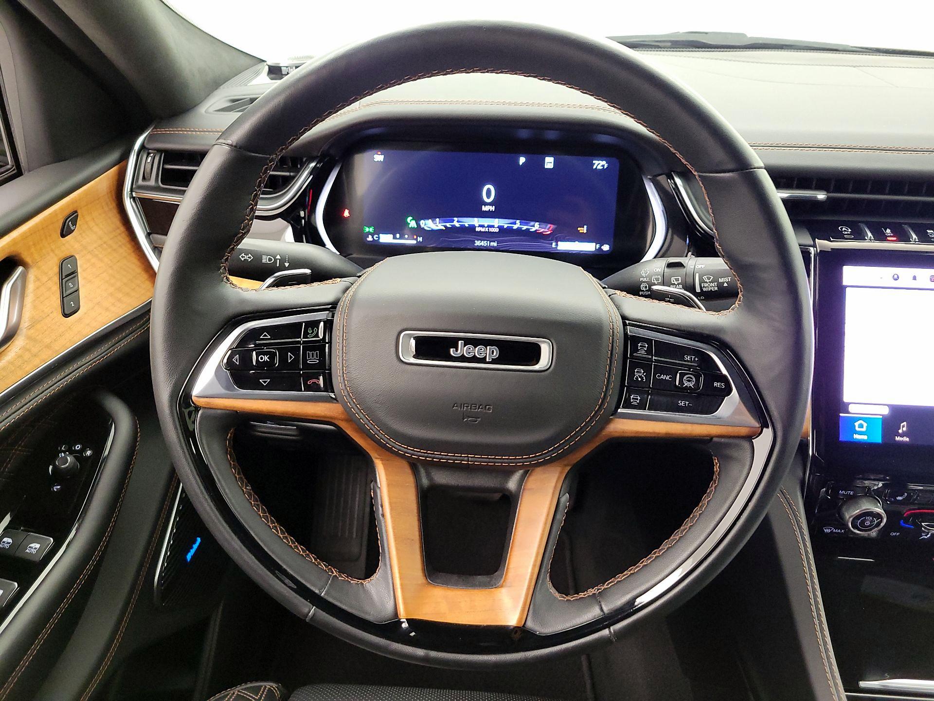 Thumbnail: 2023 Jeep Grand Cherokee L - 10