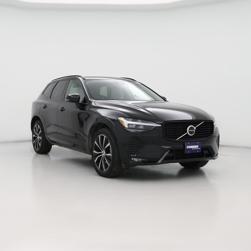 2023 Volvo XC60 B5 Plus Dark Theme