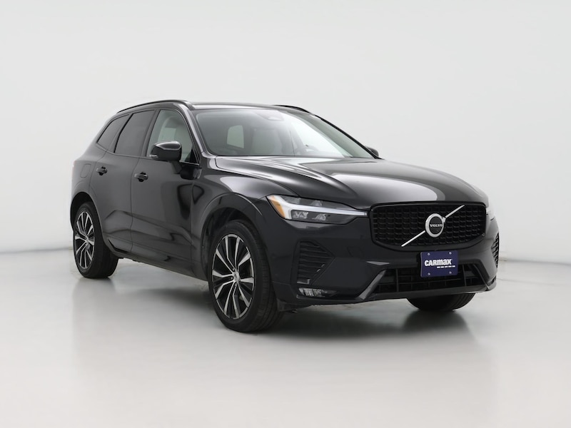 2023 Volvo XC60 B5 Plus Dark Theme