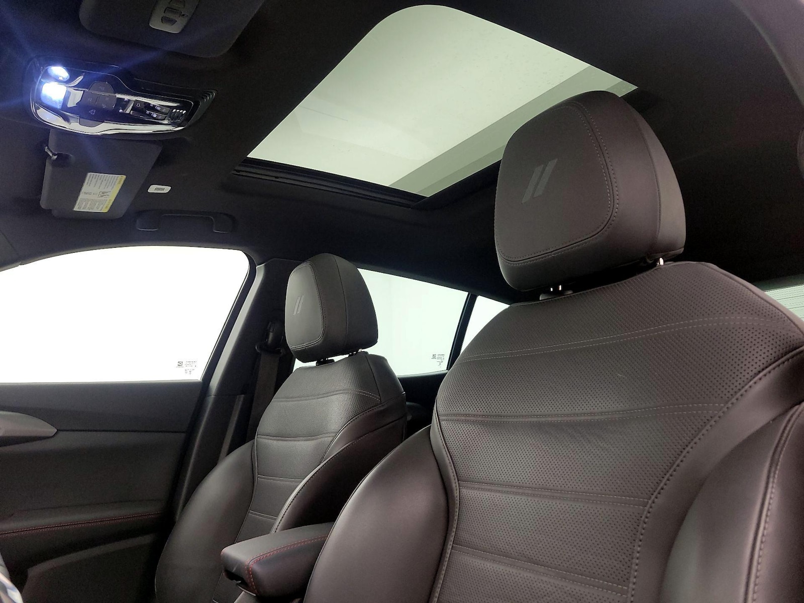 Sunroof(s) & Overhead Airbags