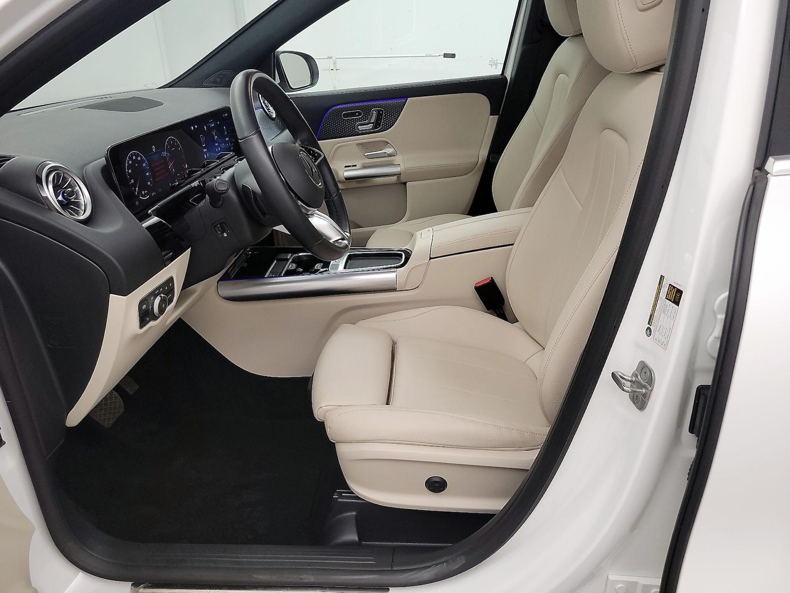 2025 Mercedes-Benz GLA GLA250 - Photo 12