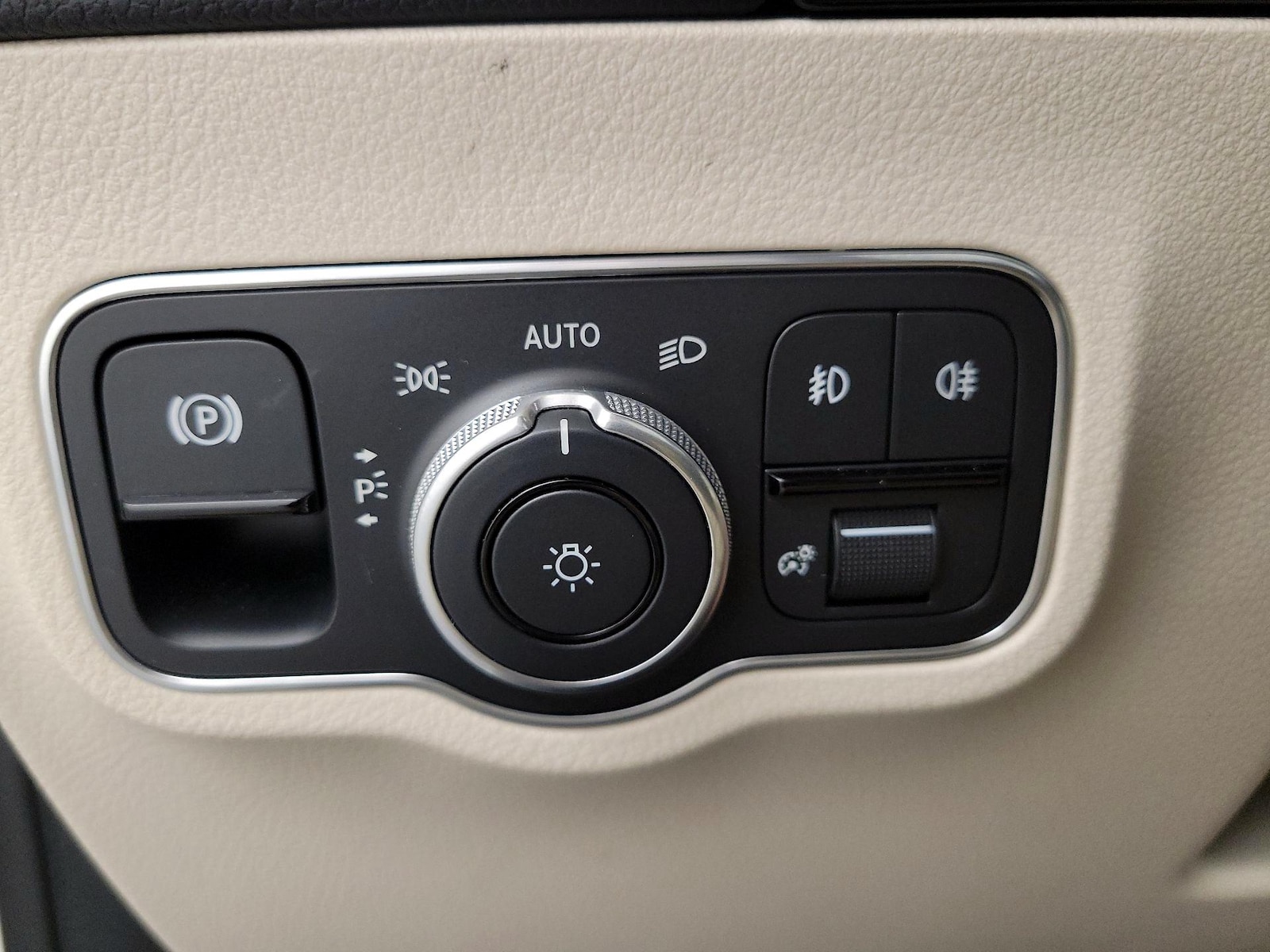 2025 Mercedes-Benz GLA GLA250 - Photo 14