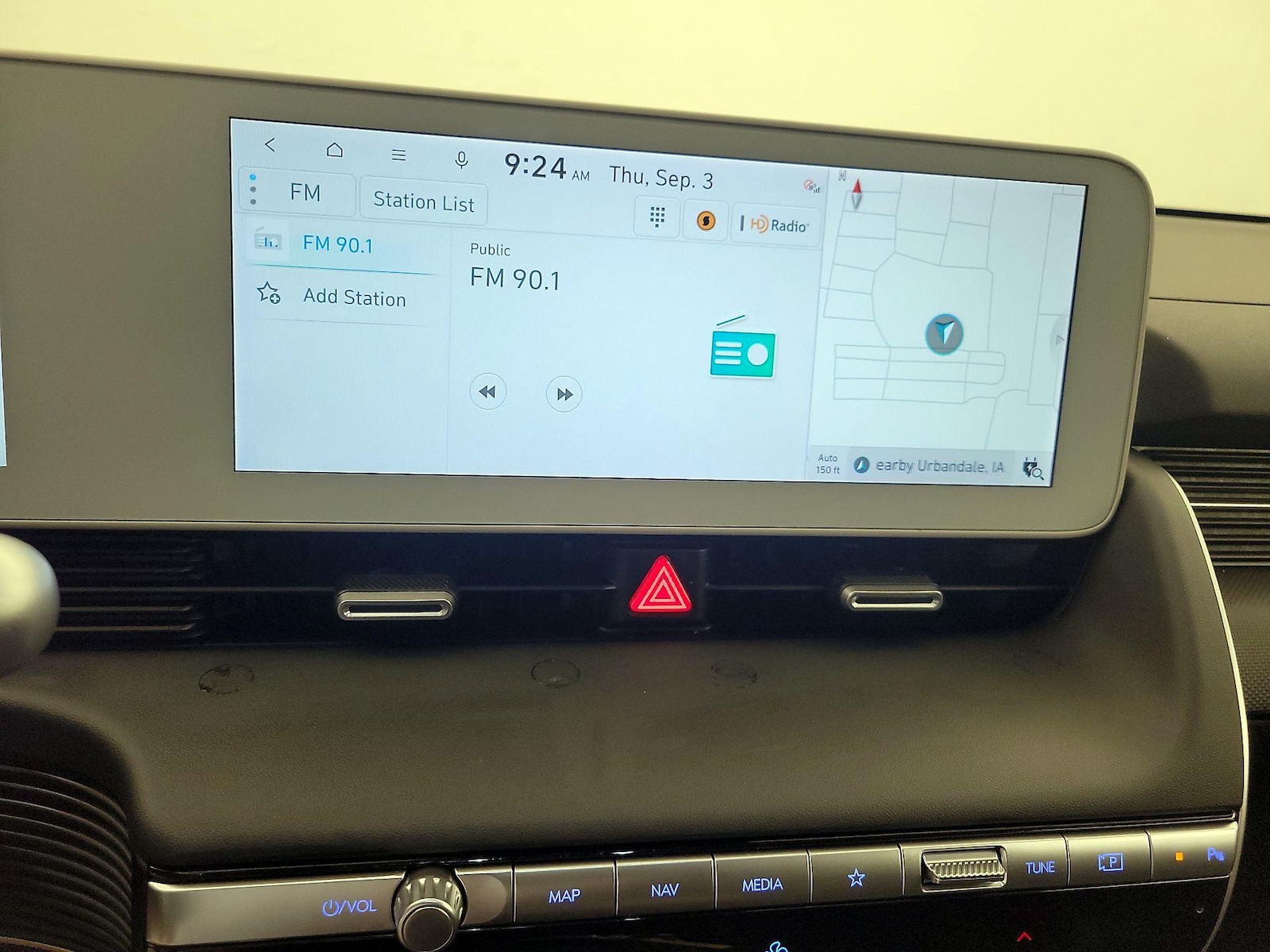 2024 Hyundai IONIQ 5 SE - Photo 17