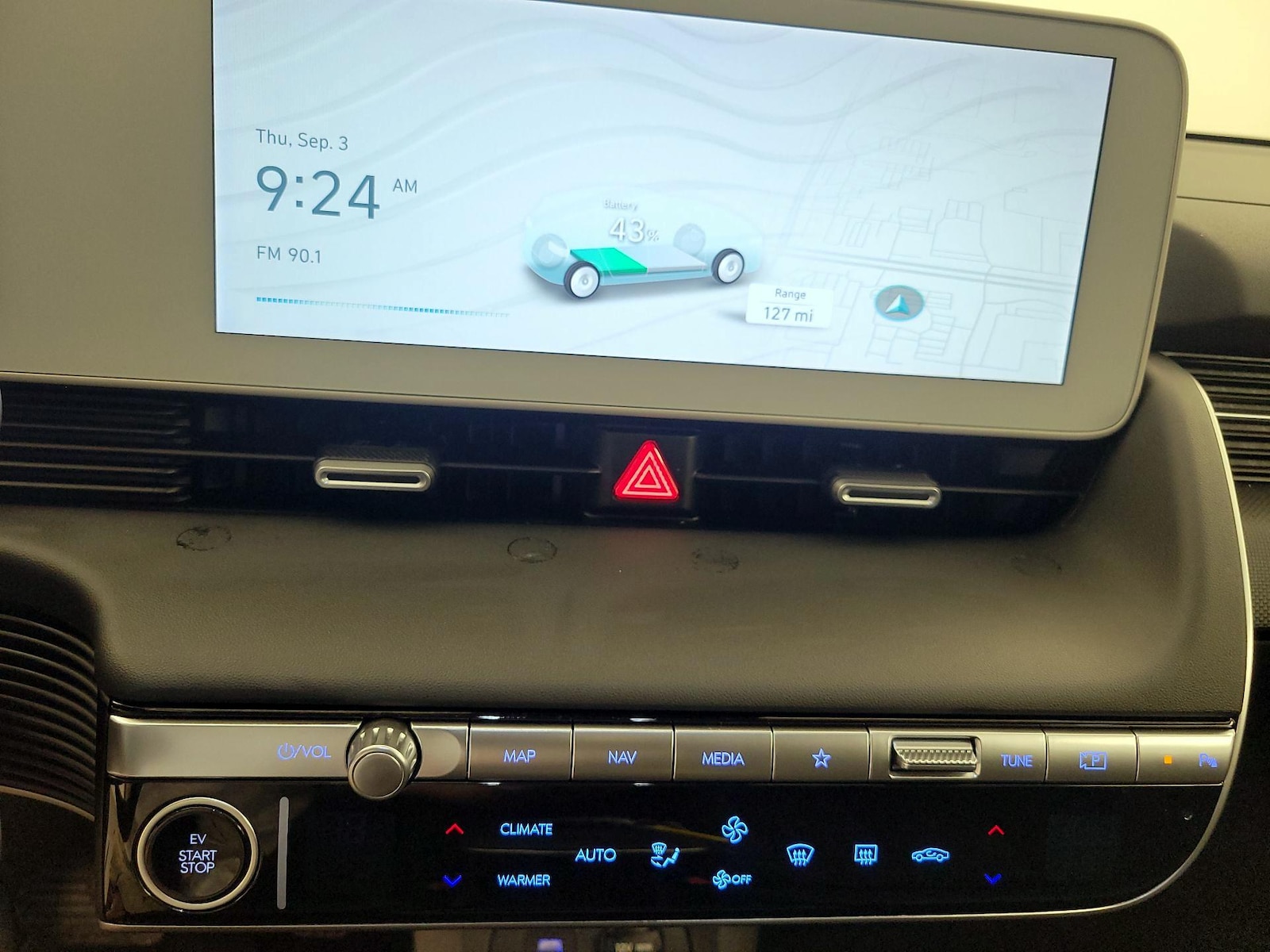 2024 Hyundai IONIQ 5 SE - Photo 18