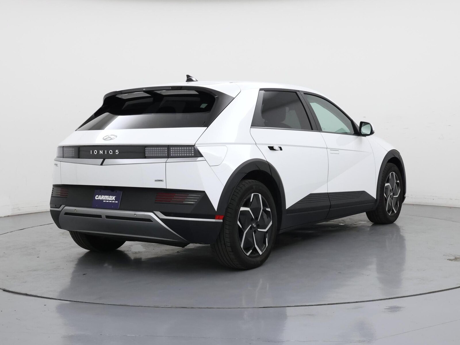 2024 Hyundai IONIQ 5 SE - Photo 9