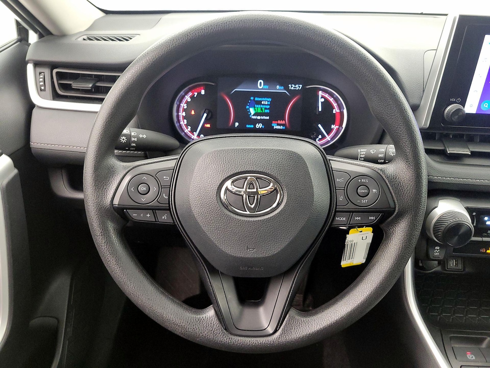 2025 Toyota RAV4 LE - Photo 11