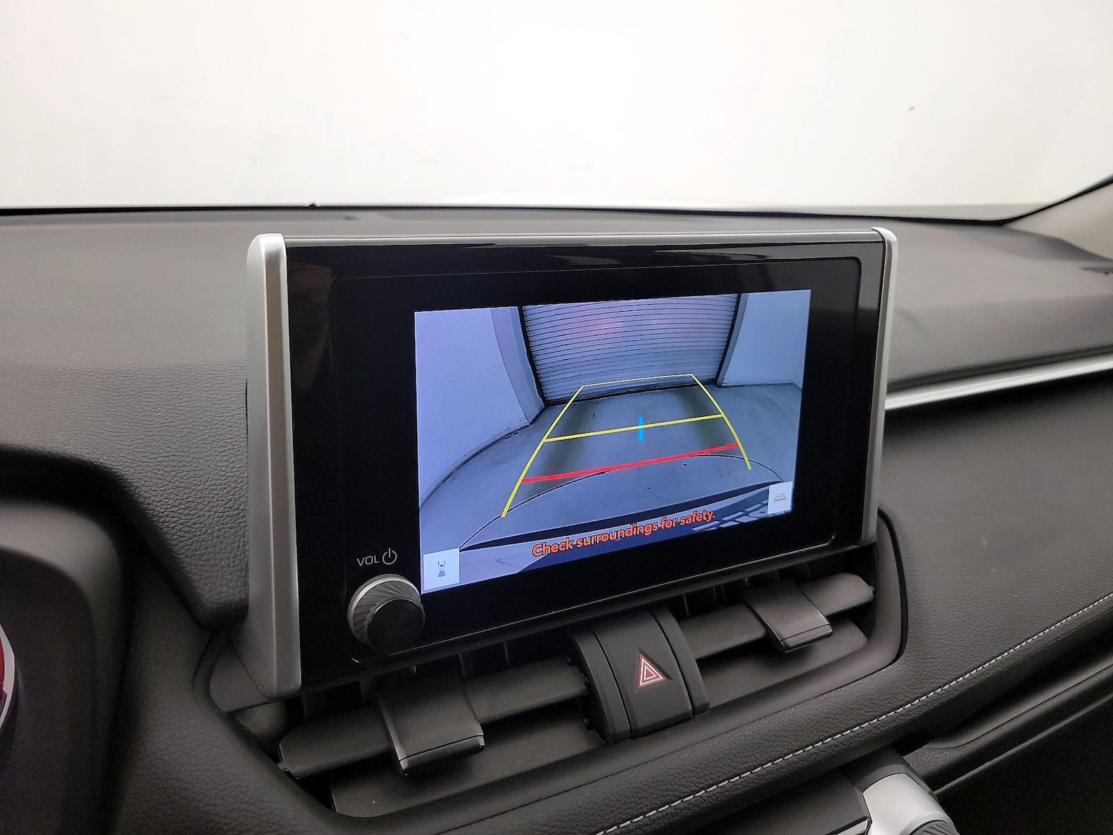 2025 Toyota RAV4 LE - Photo 16