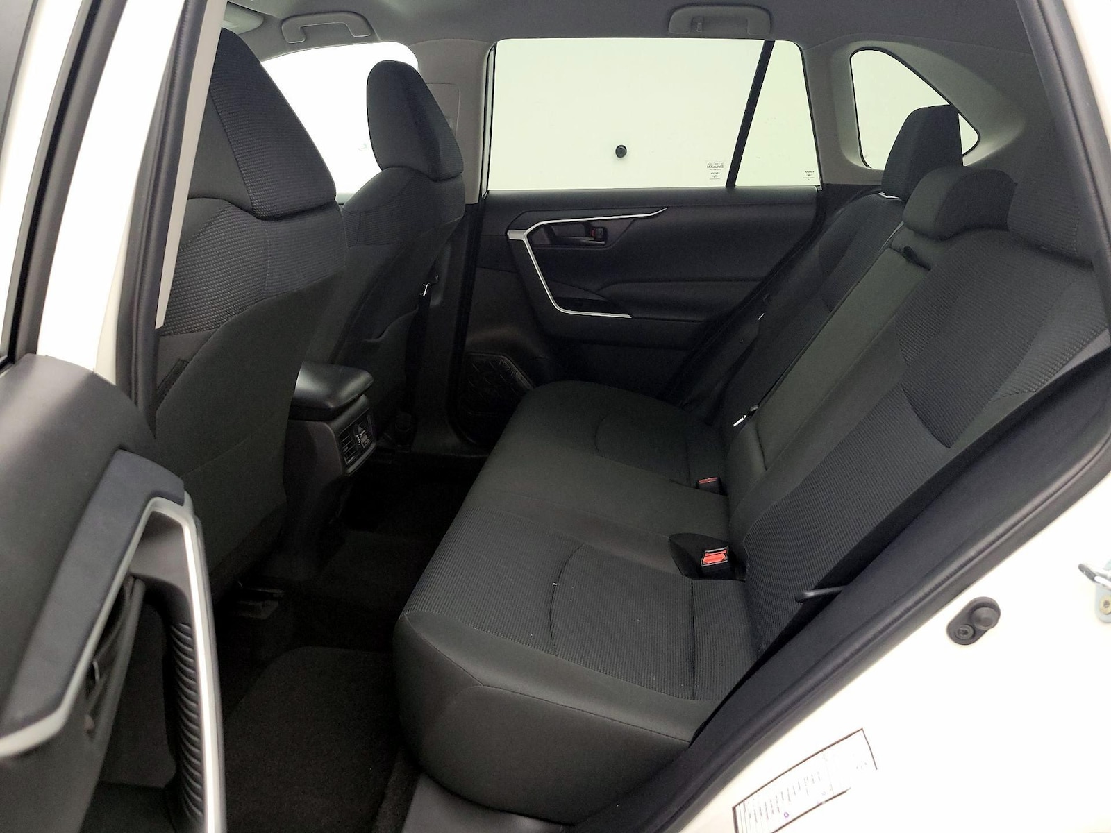 2025 Toyota RAV4 LE - Photo 21