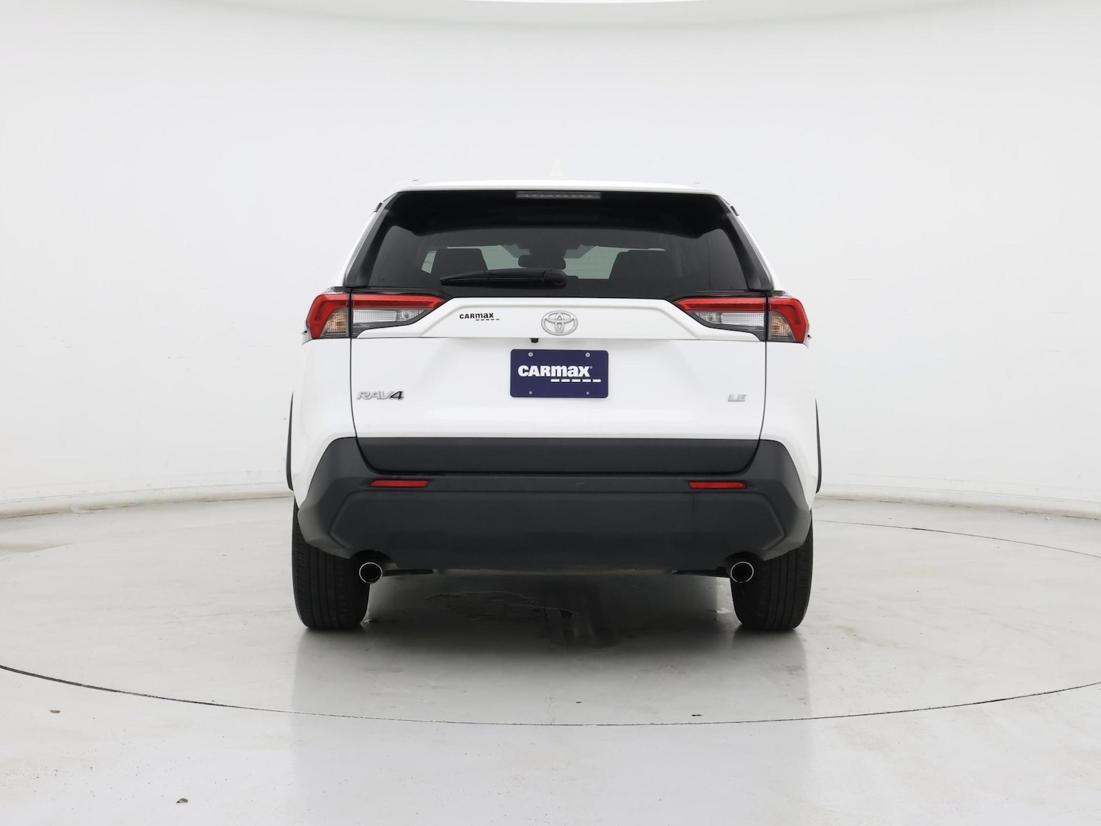 2025 Toyota RAV4 LE - Photo 7