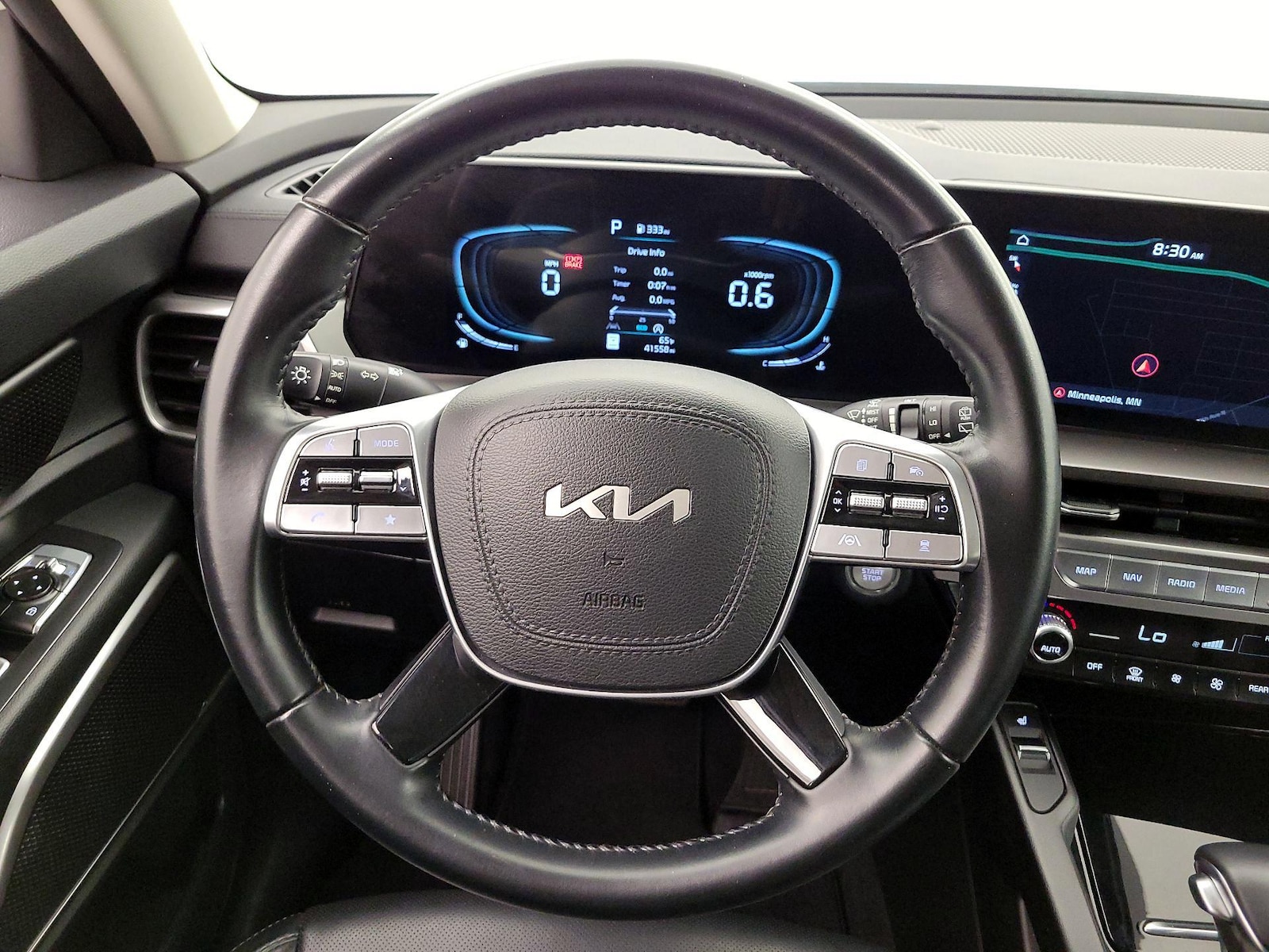 2025 Kia Telluride S - Photo 11