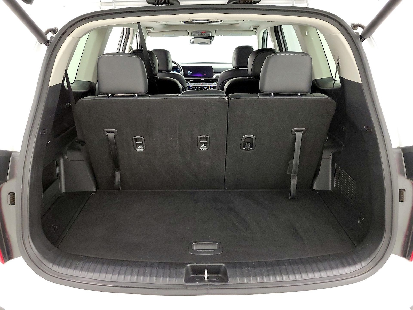 2025 Kia Telluride S - Photo 24