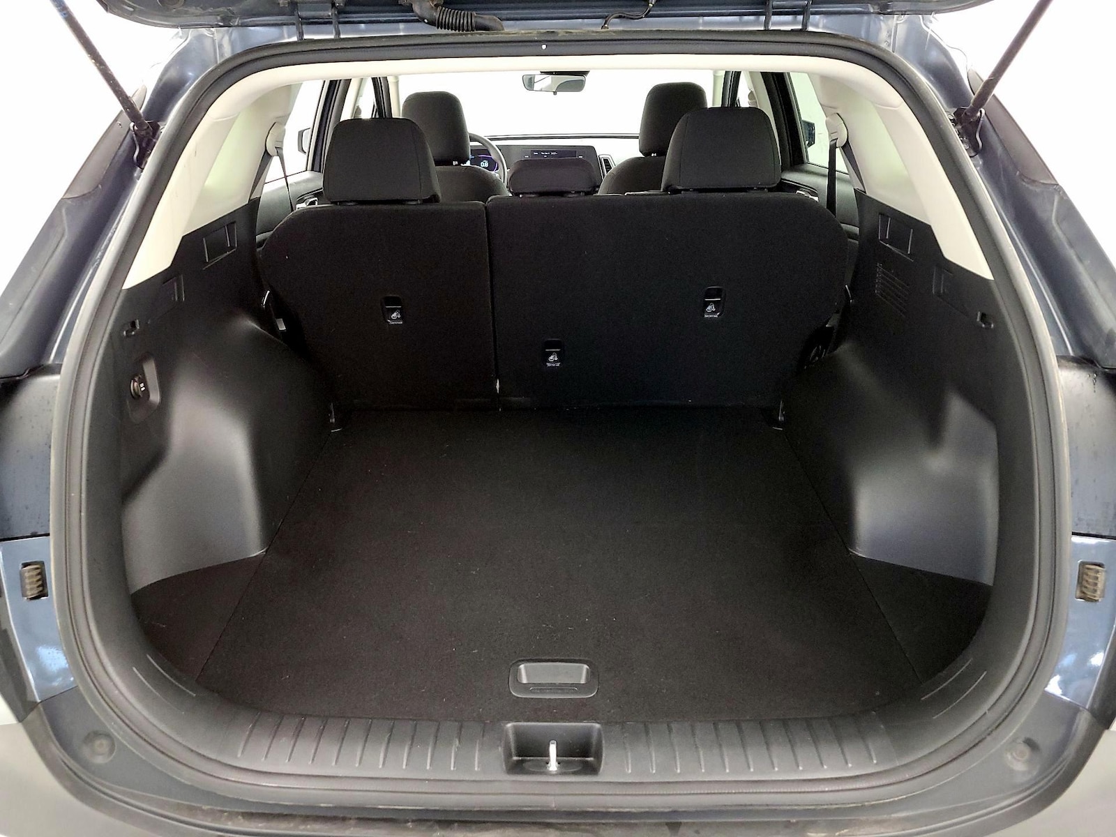 2023 Kia Sportage LX - Photo 21