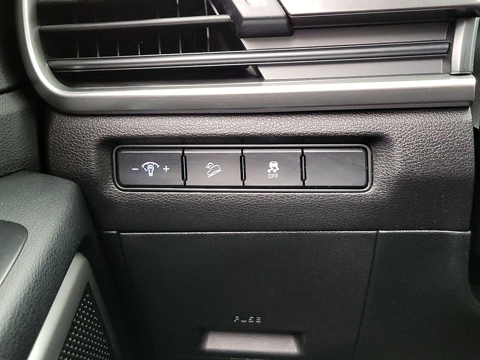 2023 Kia Telluride LX - Photo 14